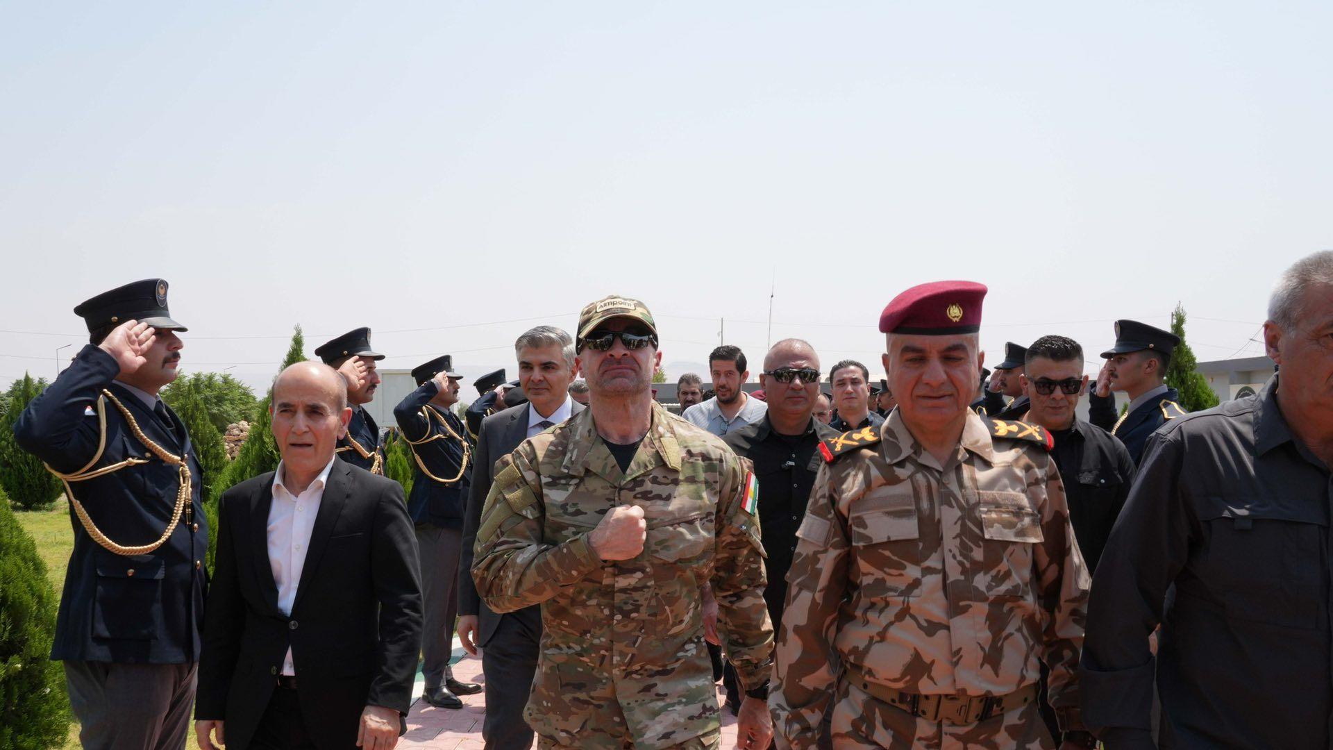 بافڵ جەلال تاڵەبانی سەرۆکی یەکێتیی نیشتمانیی کوردستان سەردانی بارەگای هێزەکانی 70ـی پێشمەرگەی کرد