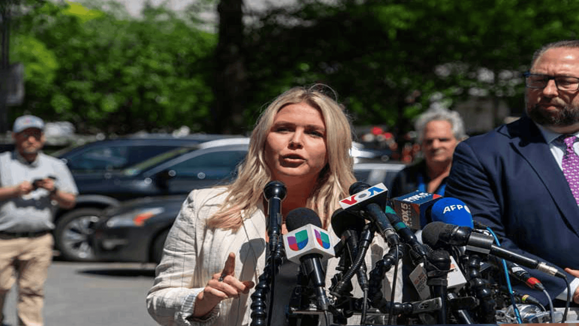 وەڵامەکەی وتەبێژی کۆشکی سپی ناڕەزایەتی لێکەوتەوە