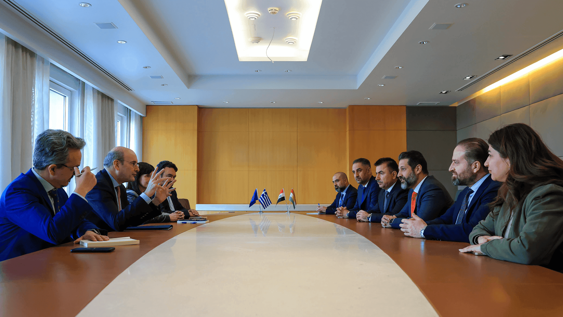  قوباد تاڵەبانی لە دێلفی لەگەڵ جێگری سەرۆک وەزیرانی یۆنان کۆبووەوە