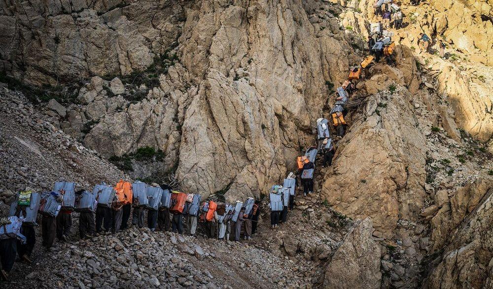 مانگی رابردوو هەشت كۆڵبەر لەسنورەكانی رۆژهەڵاتی كوردستان كوژراون و برینداربوون