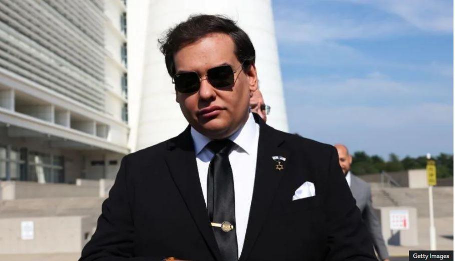 "النائب الكاذب" ينال عفو ترمب