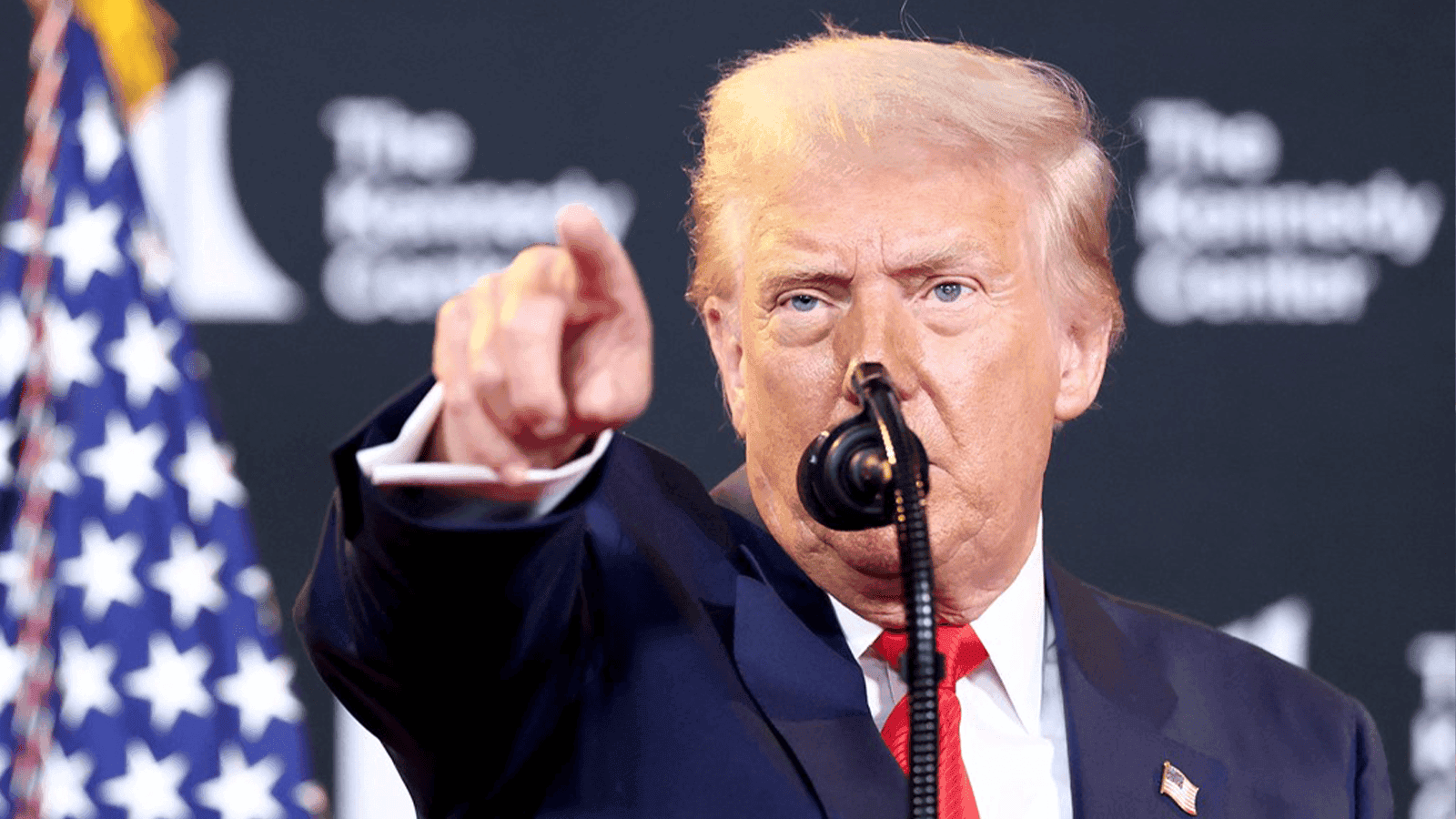 ترەمپ: دوای کۆبوونەوە لەگەڵ پوتین، پەیوەندی بە زێلێنسکی و سەرکردە ئەوروپییەکانەوە دەکەم