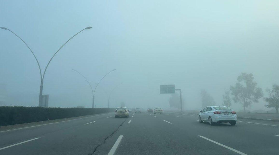 طقس العراق.. ضباب متوسط إلى كثيف وأمطار متفرقة في عموم البلاد