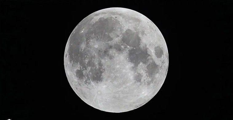 الكشف عن العمر الحقيقي للقمر