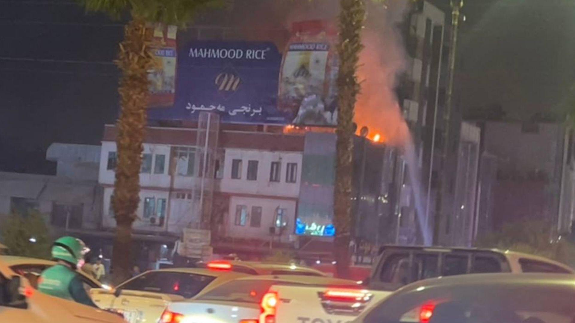 ئاگر لە باڵەخانەیەکی سلێمانی کەوتەوە