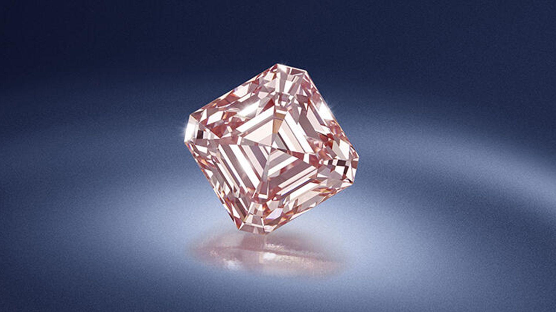 پۆلیسی دوبەی باندێكی بە تۆمەتی هەوڵدان بۆ دزینی ئەڵماسێكی 25 ملیۆن دۆلاری دەستگیركرد