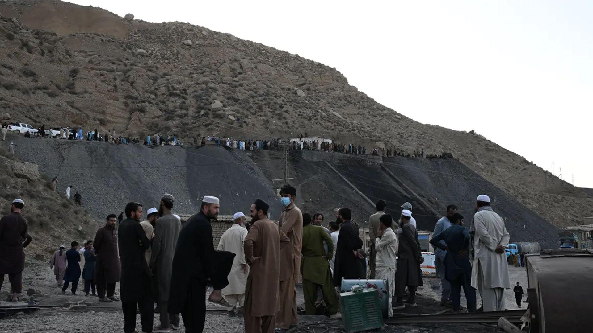بەهۆی تەقینەوەی کانێکی خەڵوز لە پاکستان زیاتر لە 30 کەس گیانیان لە دەستدا