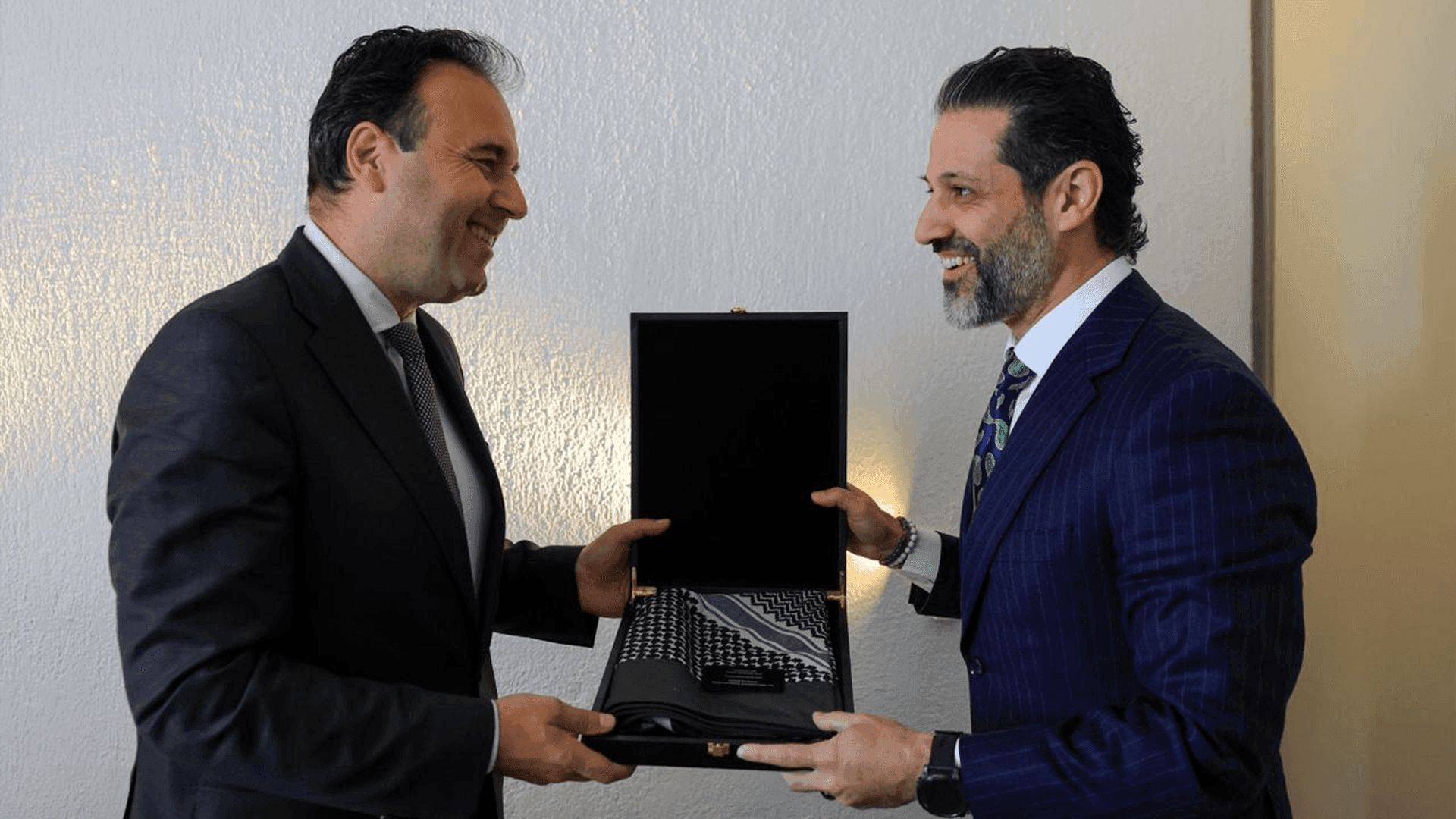 قوباد تاڵەبانی لەگەڵ وەزیری حکومڕانی ئەلیکترۆنی و زیرەکیی دەستکردی یۆنان کۆبووەوە