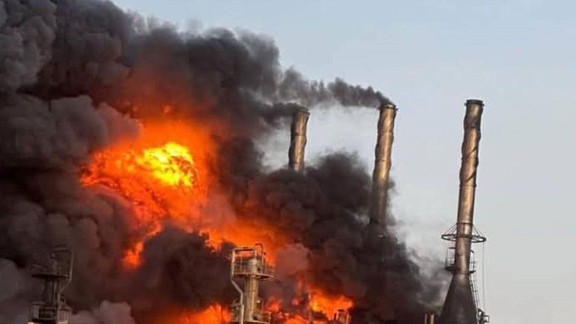 شەوی رابردوو ئاگرێكی گەورە لە پاڵاوگەی بێجی كەوتەوە