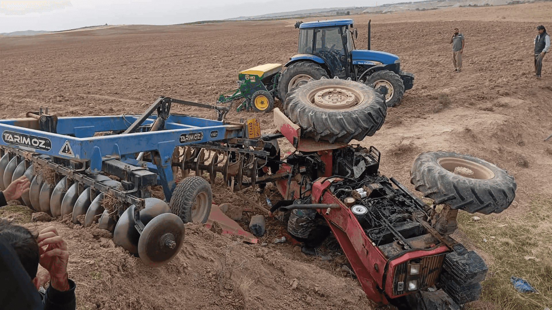 لە گەرمیان تراکتۆرێک وەرگەڕا و شۆفێرەکەی گیانی لەدەستدا