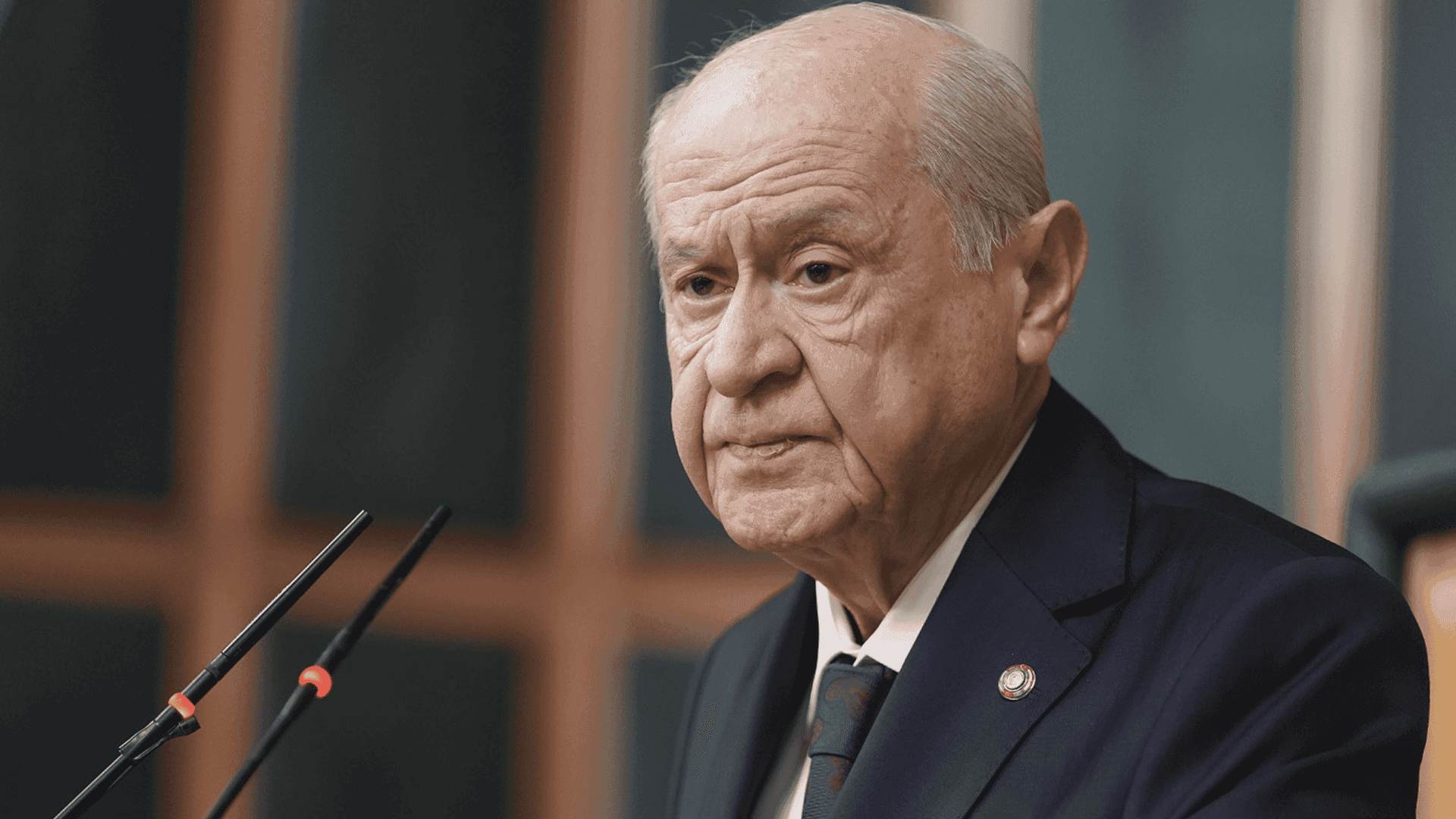 باخچەلی: ترەمپ عەقڵی بووە بە هەڵم