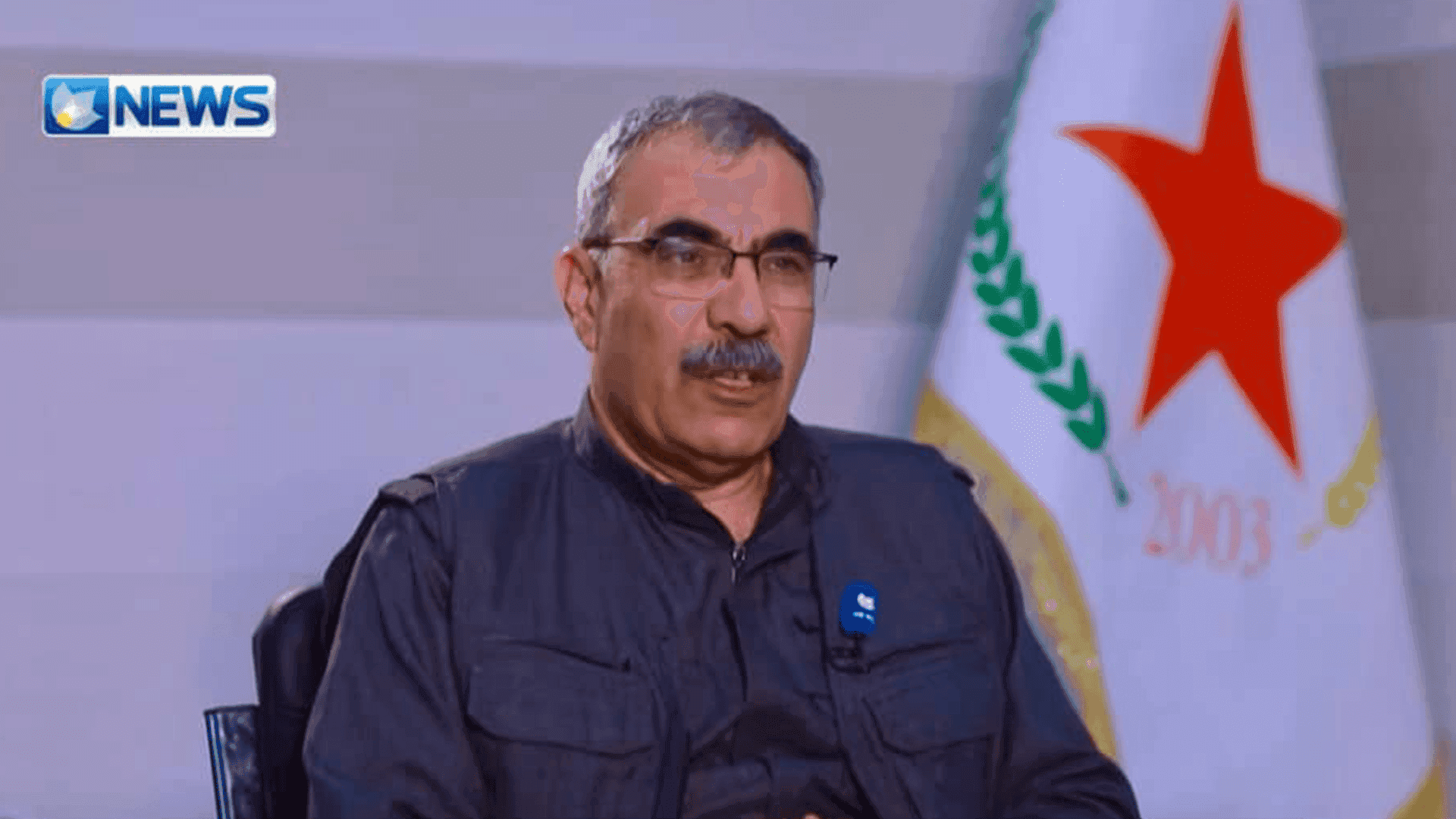 ئالدار خەلیل بۆ کوردسات نیوز: حکومەتی سوریا تەنها کۆنترۆڵی سێ پارێزگای کردووە و پێویستی بە رەزامەندیی تورکیایە