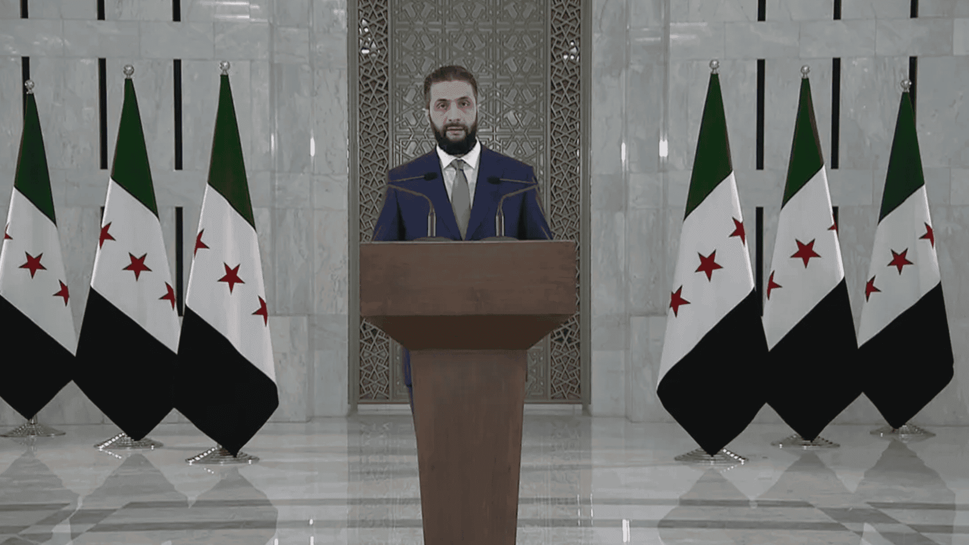 ئەحمەد شەرع: بڕیاری هەڵگرتنی گەمارۆکان دەسپێکی بەرەوپێشچوون و ژیانەوەی سوریای نوێیە