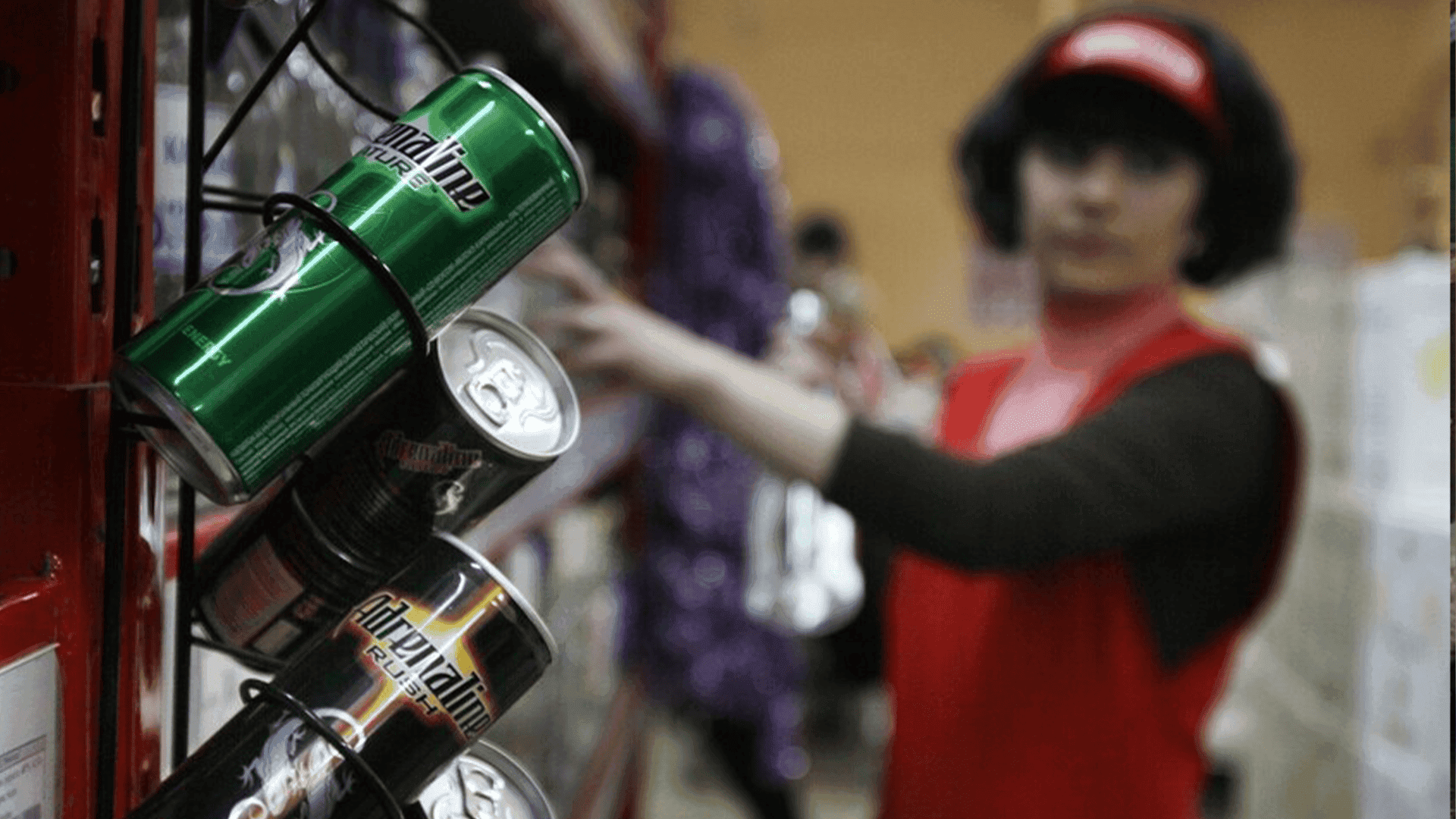 پوتن یاسایەک دادەرێژێت کە فرۆشتنی خواردنەوەی وزەبەخش بۆ منداڵان سنووردار دەکات