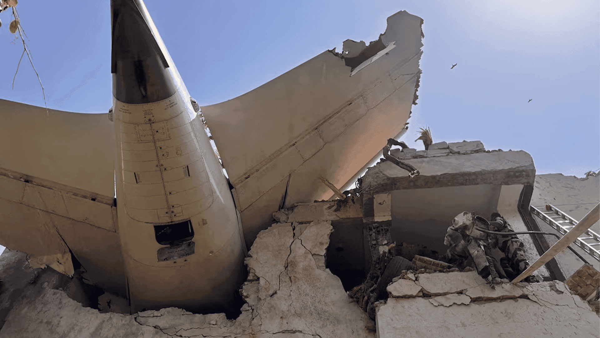 پۆلیسی هیندستان: تا ئێستا  تەرمی 204کەس مان لە روداوی کەوتنە خوارەوەی فرۆکەکەدا گیانیان لەدەستداوە