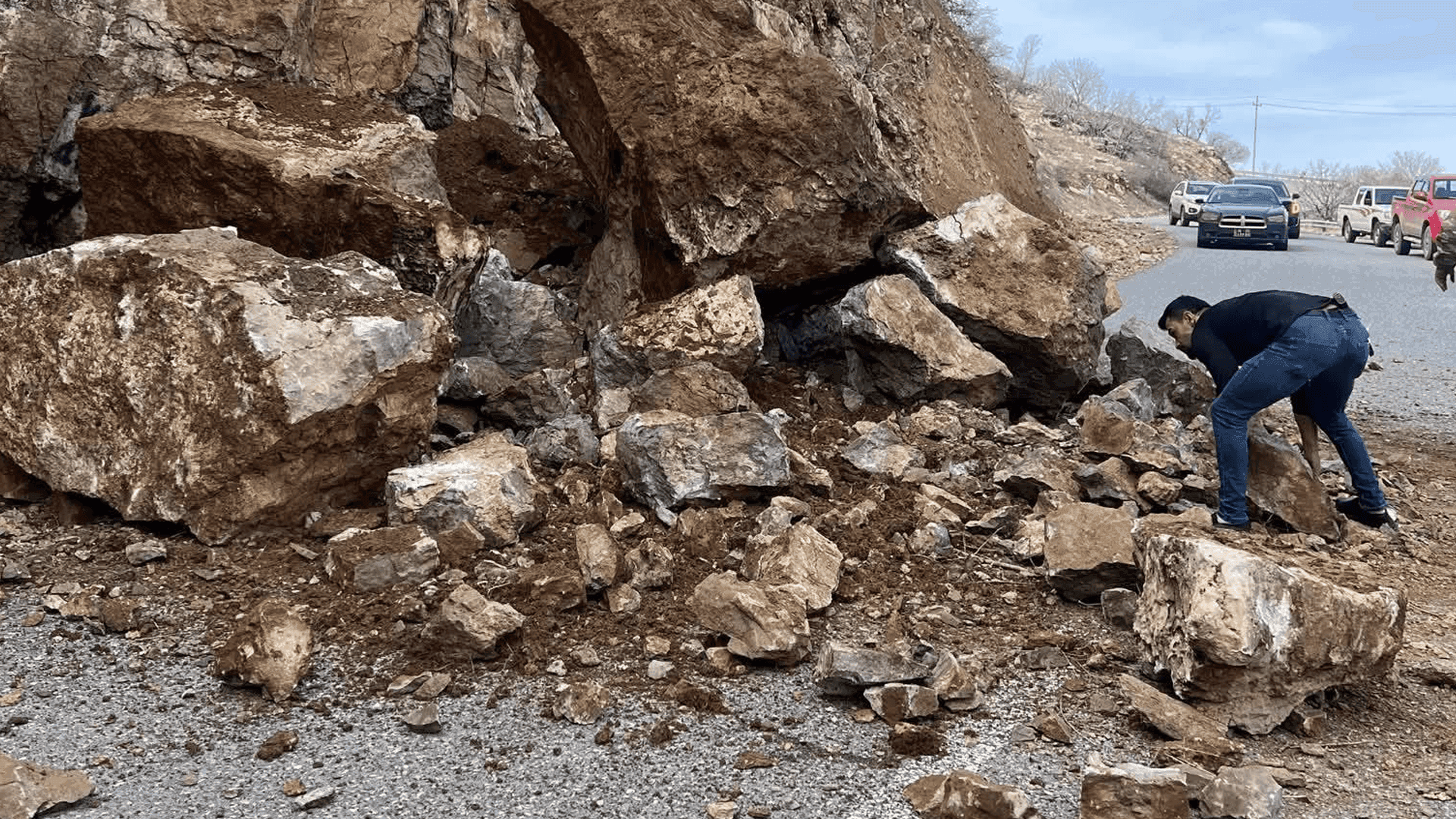 رێگەی قەرەسرد - دوکان بە شێوەیەکی کاتی بەڕووی هاتوچۆدا دادەخرێت