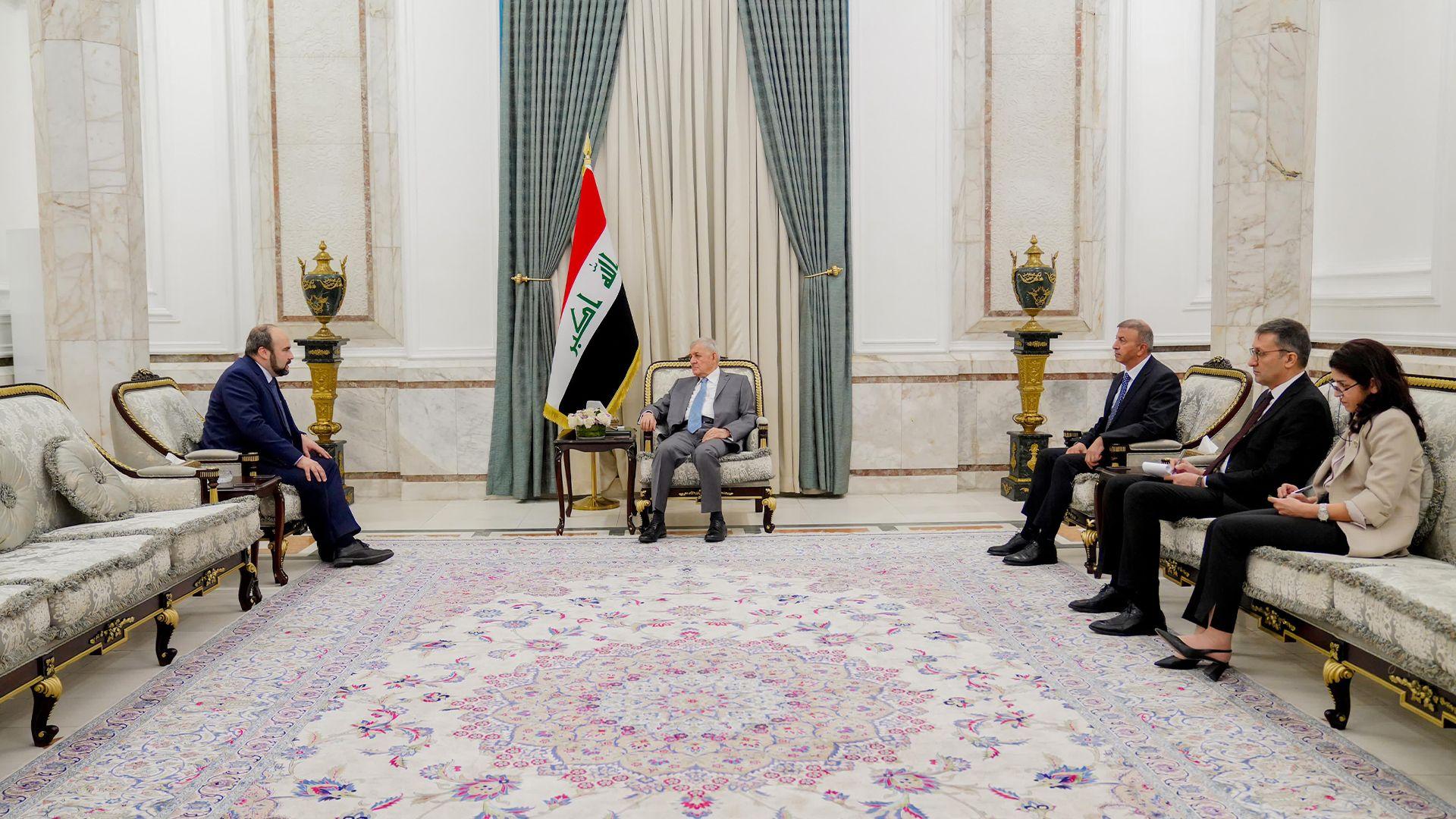 سەرۆك کۆمار پێشوازی له باڵیۆزی چیك دەکات
