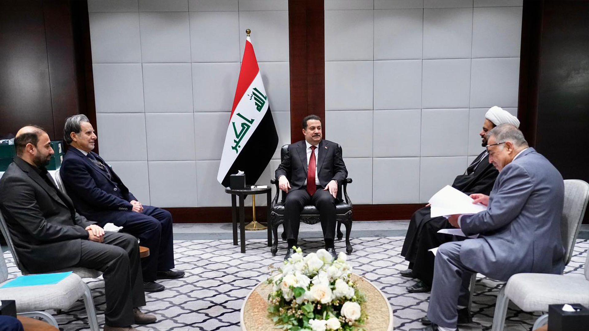 سودانی كۆمەڵێك بەڵگەنامەی تاوانەكانی بەعسی رادەستی ناوەندیی عیراقی كرد 