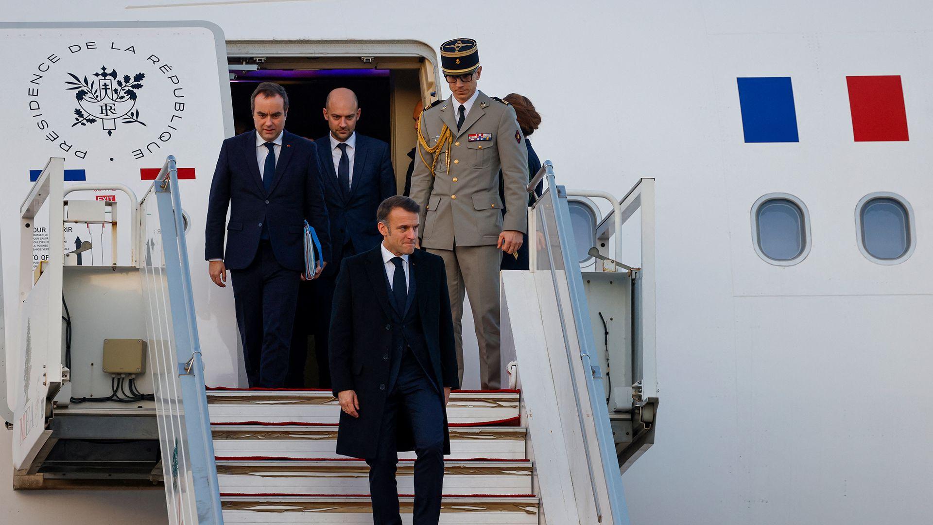 ئیمانوێل ماكرۆن سەرۆكی فەرەنسا بەسەردانێك گەیشتە بەیروت