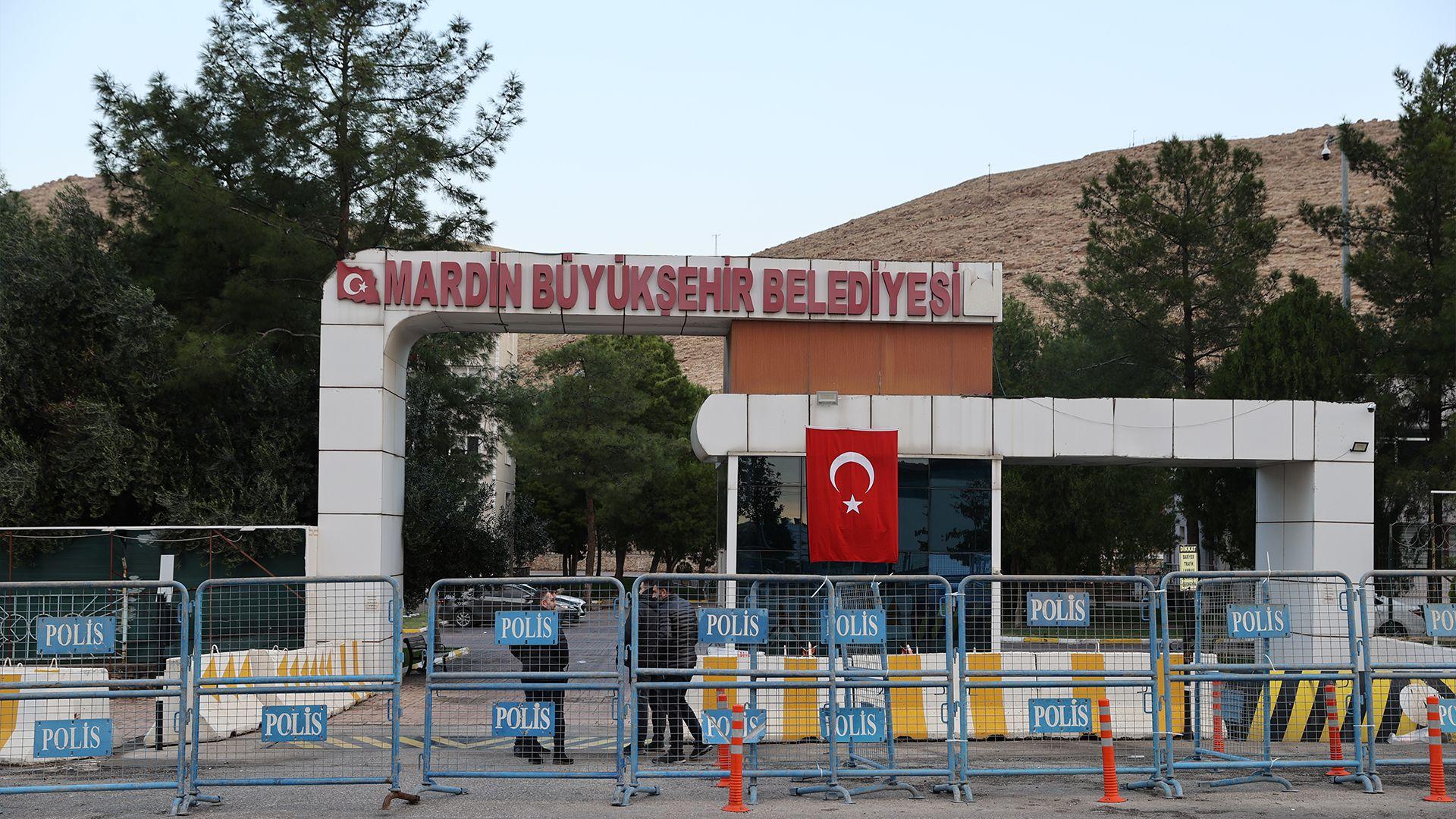 توركیا سێ سەرۆك شارەوانی كوردی لە باكووری كوردستان دورخستەوە