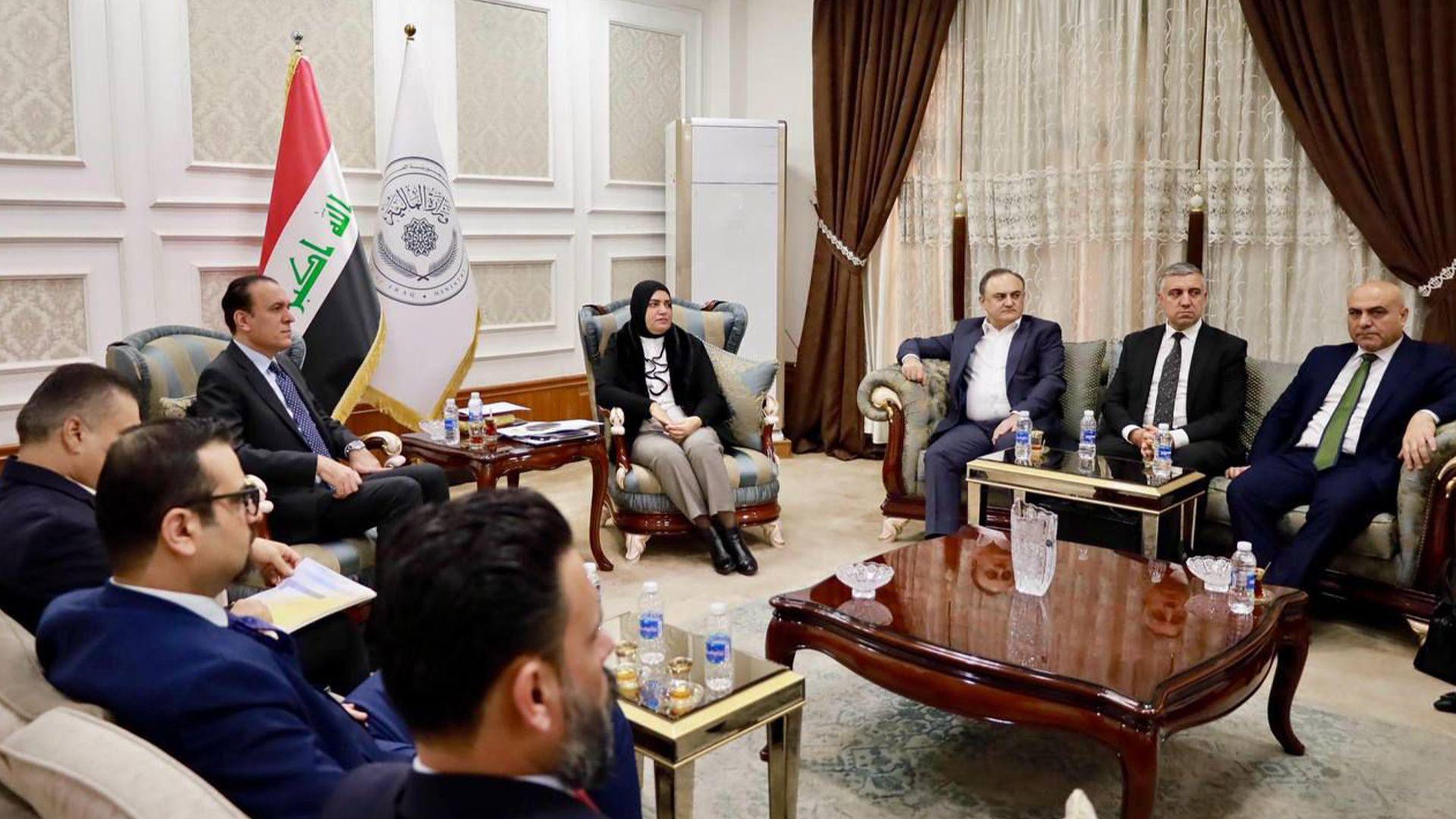 دارایی عیراق: كاری لیژنە تەكنیكییەكان بۆ وردبینكردن لە لیستی موچەخۆرانی هەرێم بەردەوامە