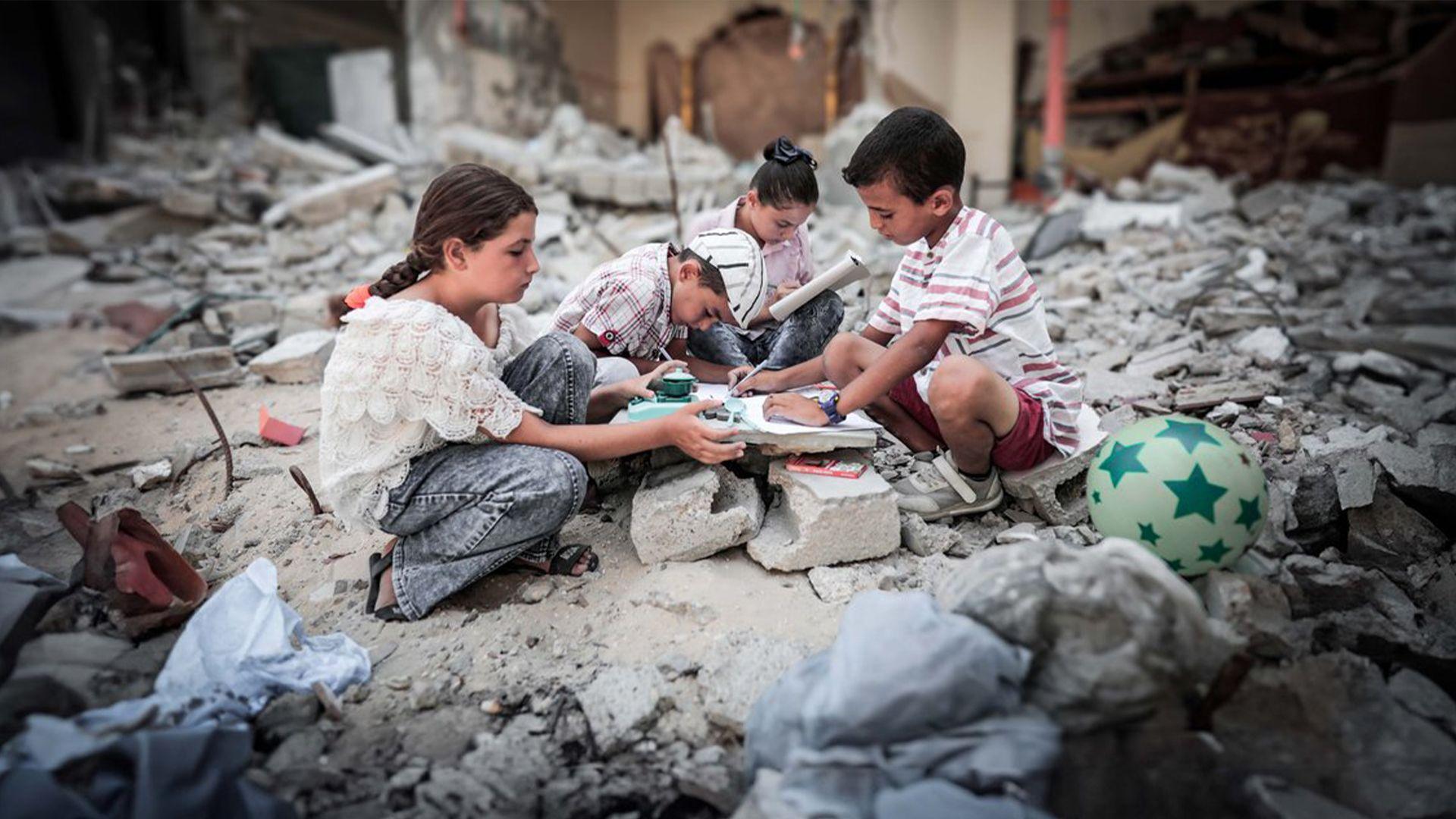 لە ماوەی 15 مانگی جەنگدا لە غەززە 13 هەزار و 319 منداڵ كوژراون

