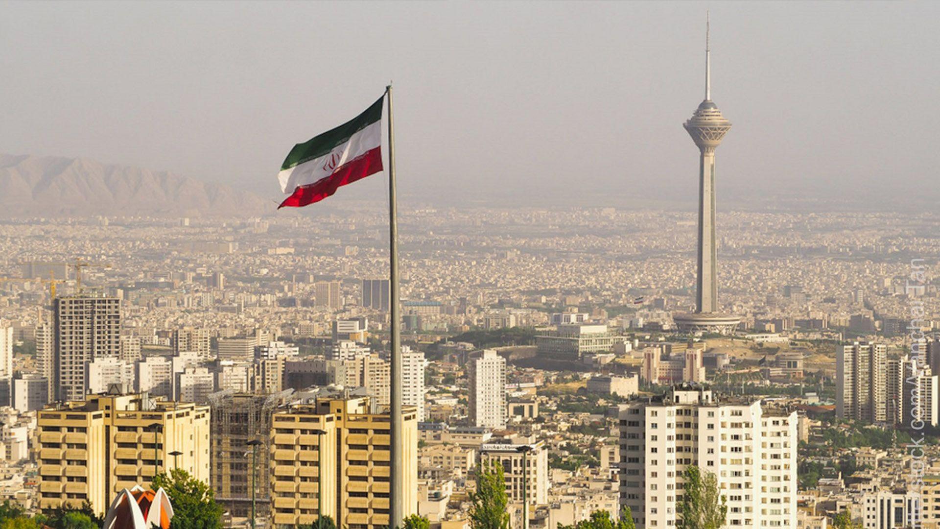 رۆژنامەیەكی بەریتانی: ئێران هۆشداری داوەتە هاوپەیمانەكانی رەوشەكە ئاڵوزتر نەكەن