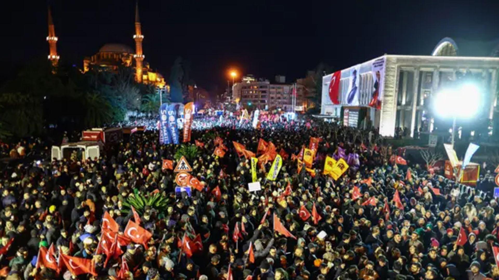 وەزیری ناوخۆی توركیا: لە خۆپیشاندانەكانی توركیا 343 كەس دەستگیركراون