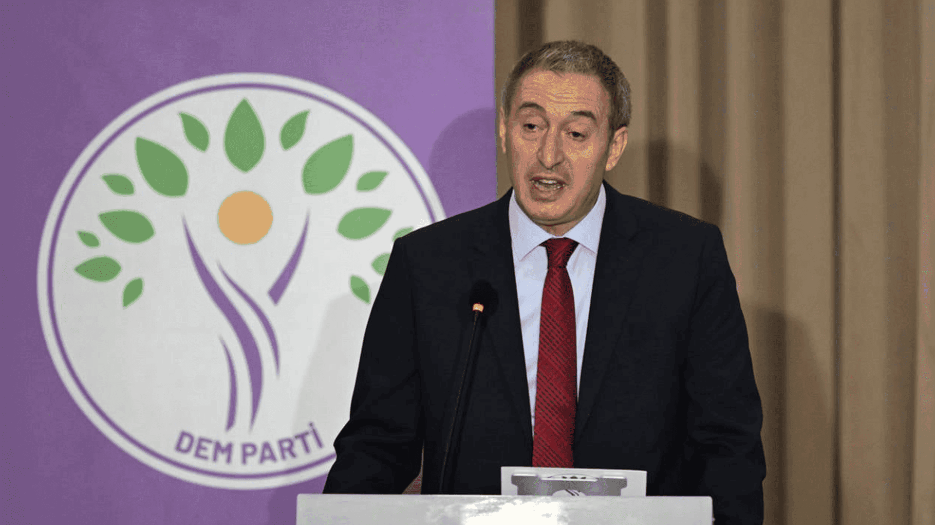 تونجەر باکرهان: پرۆسەکە گەیشتووەتە قۆناغی دووەم