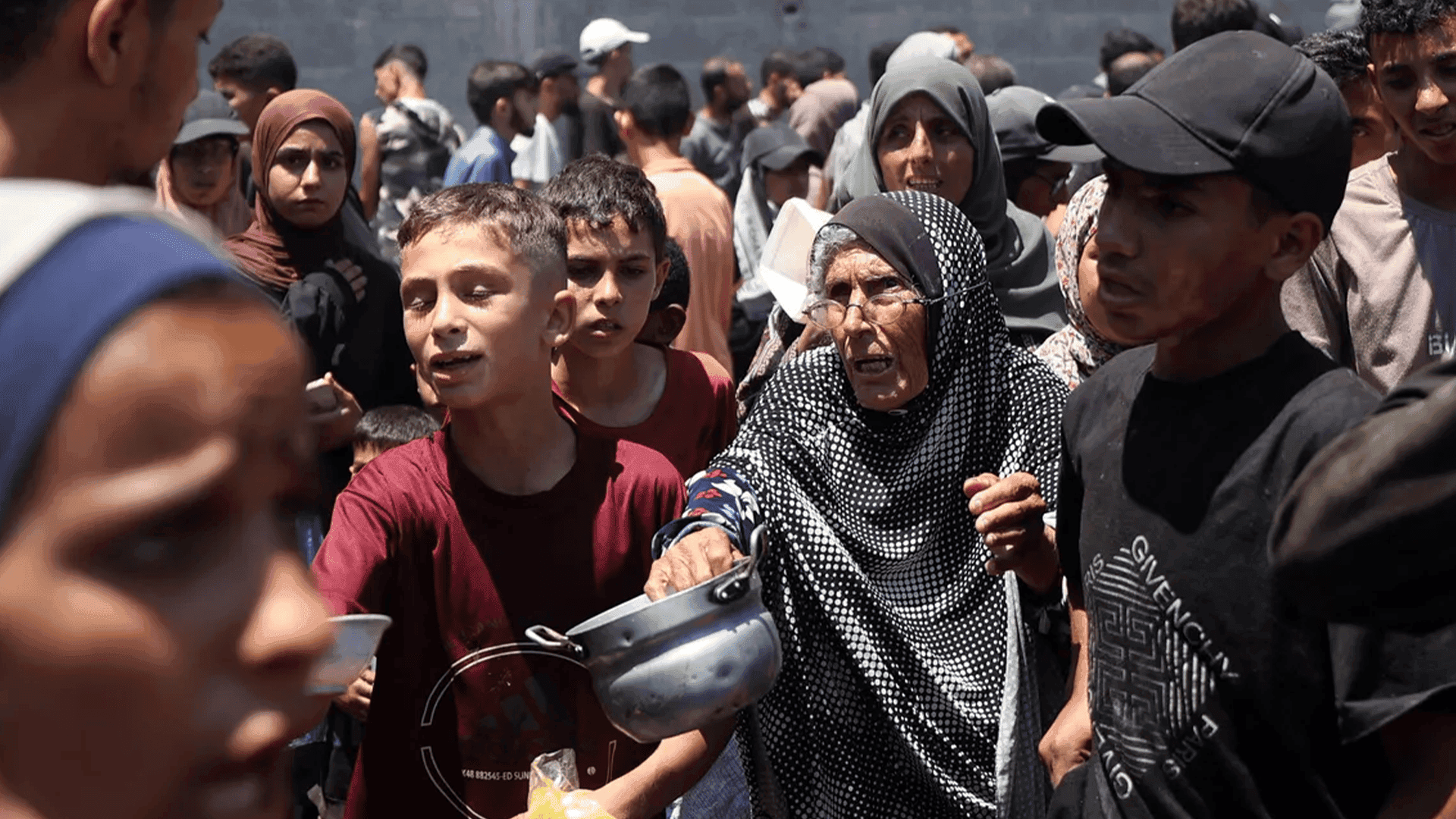 لە غەززە.. تەنها لەماوەی 24 کاتژمێردا چوار کەس بەهۆی برسێتیەوە گیانیان لەدەستداوە