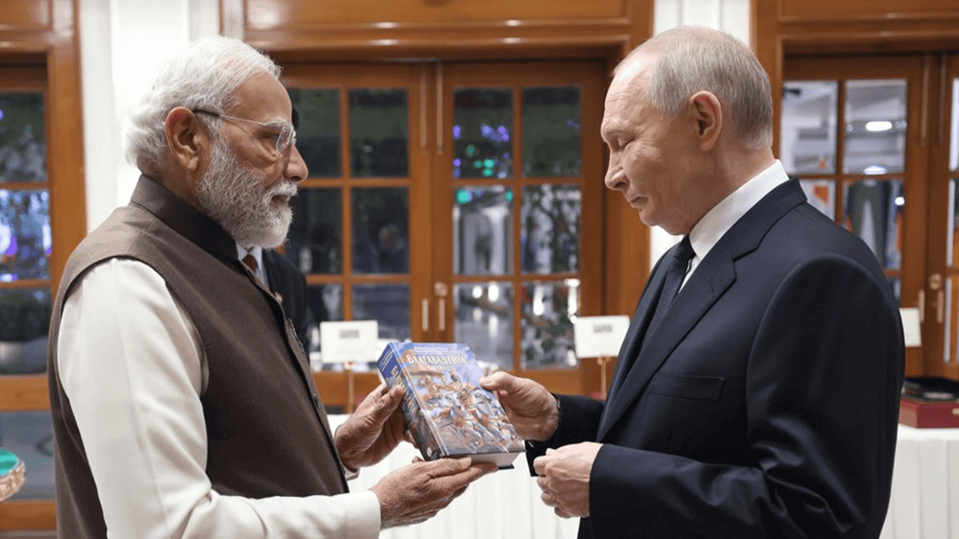 پوتن و مۆدی؛ گفتوگۆ لەسەر سیستمی S-400 و ئاڵوگۆڕی بازرگانی دەکەن