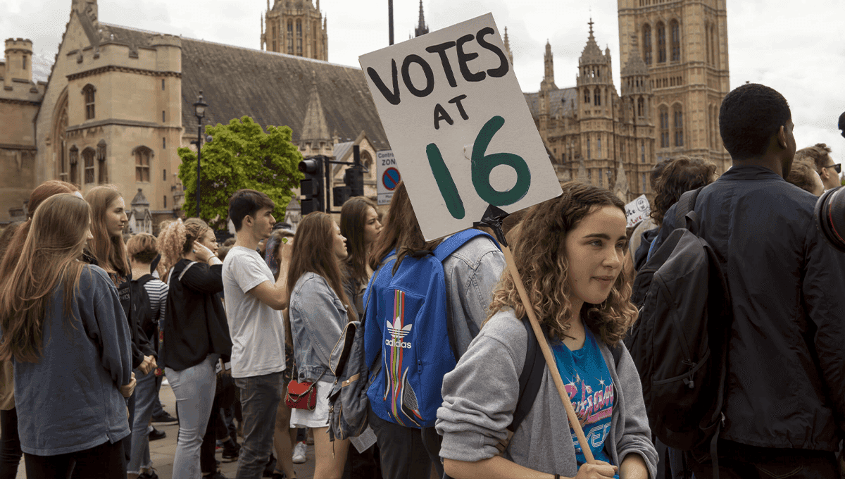 بەریتانیا تەمەنی دەنگدان بۆ 16 ساڵ دادەبەزێنێت