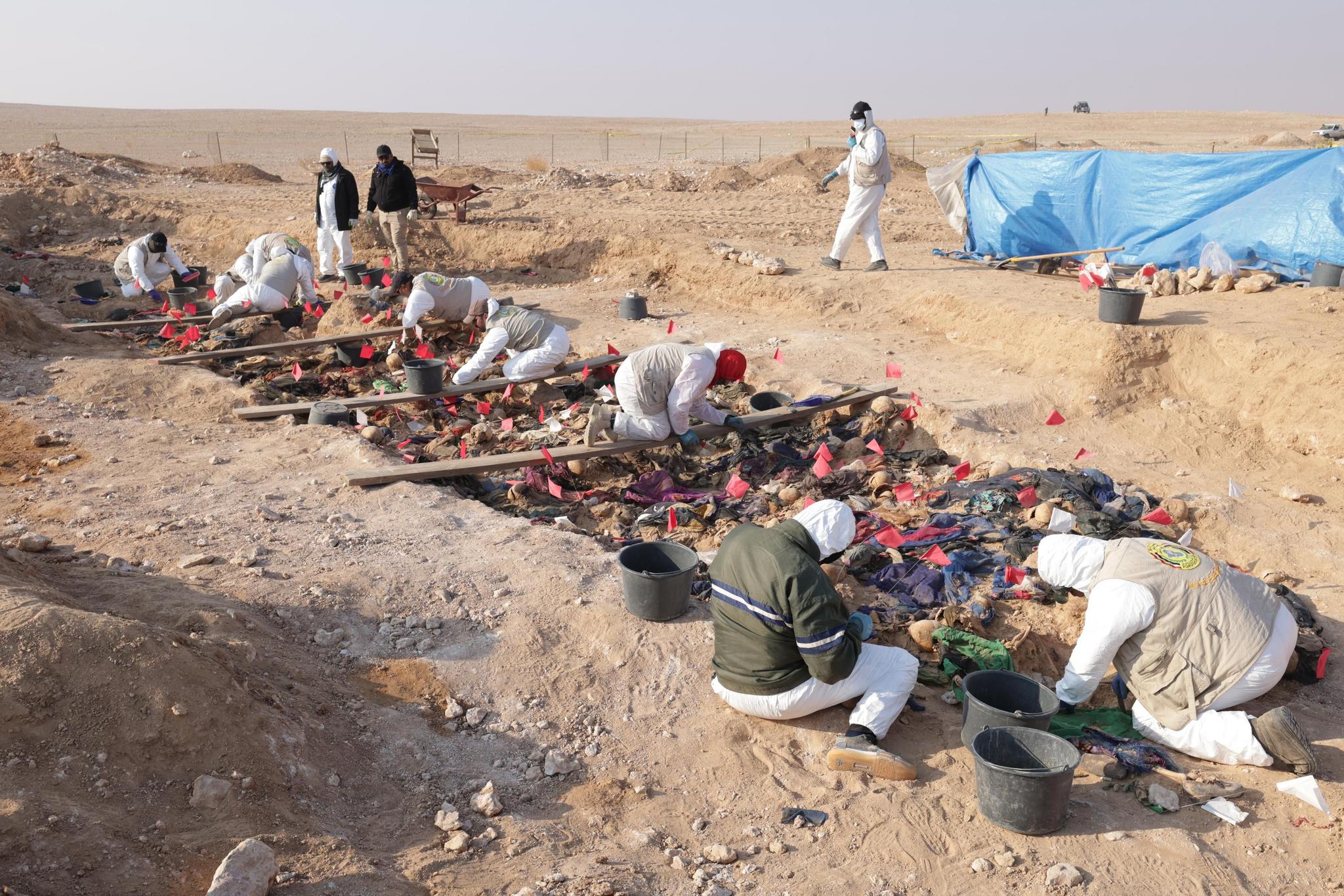مەکتەبی شەهیدان و تێکوشەران لەبارەی هەڵدانەوەی گۆڕێکی بە کۆمەڵ راگەیەنراوێکی بڵاوکردەوە