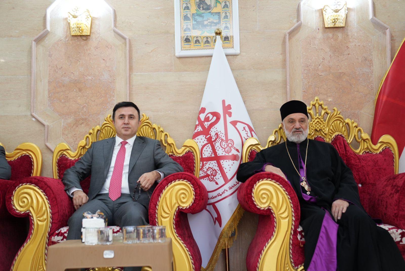 وەفدێکی یەکێتی بەشداری جەژنی مەسیحییەکان دەکات لە پارێزگای نەینەوا