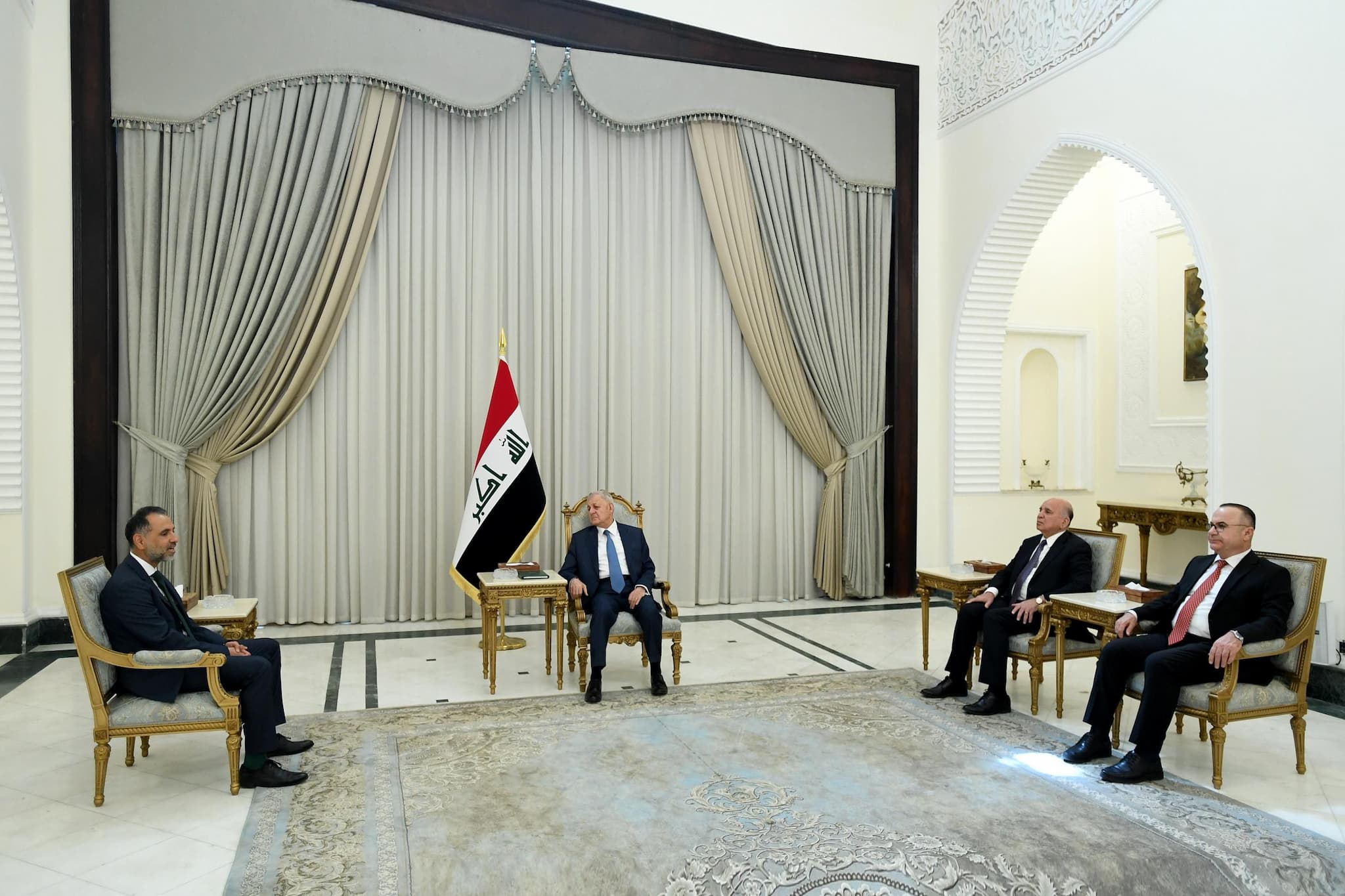 article gallery image