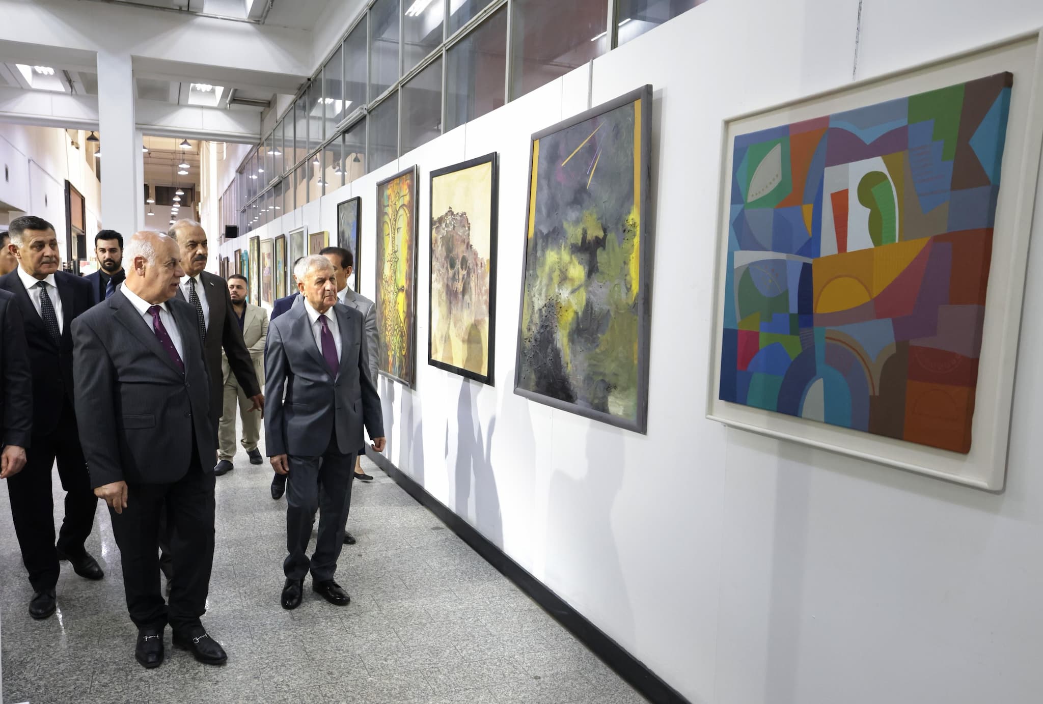 article gallery image