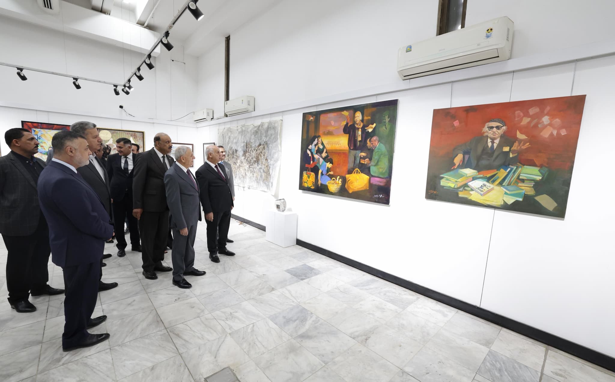 article gallery image