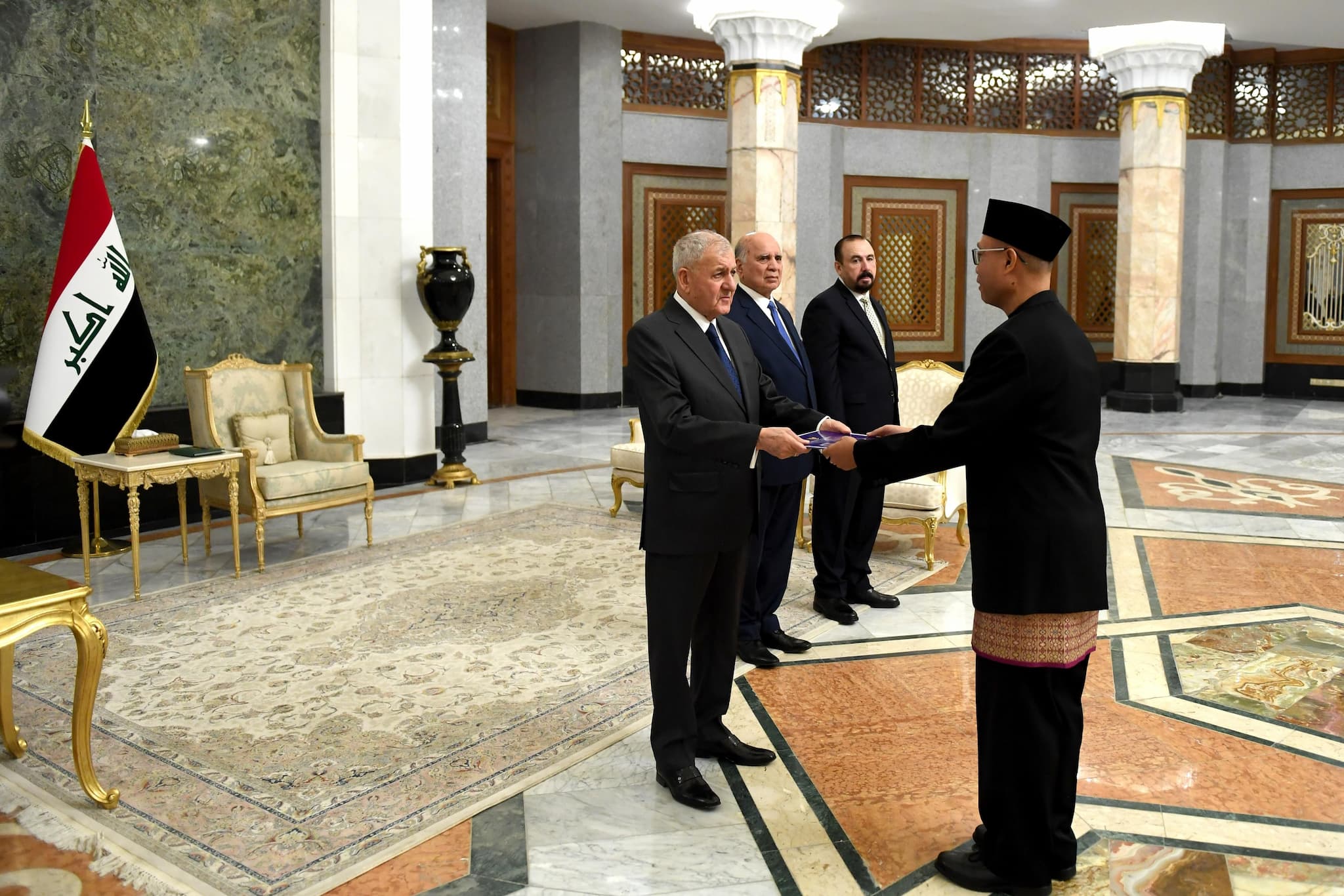 article gallery image