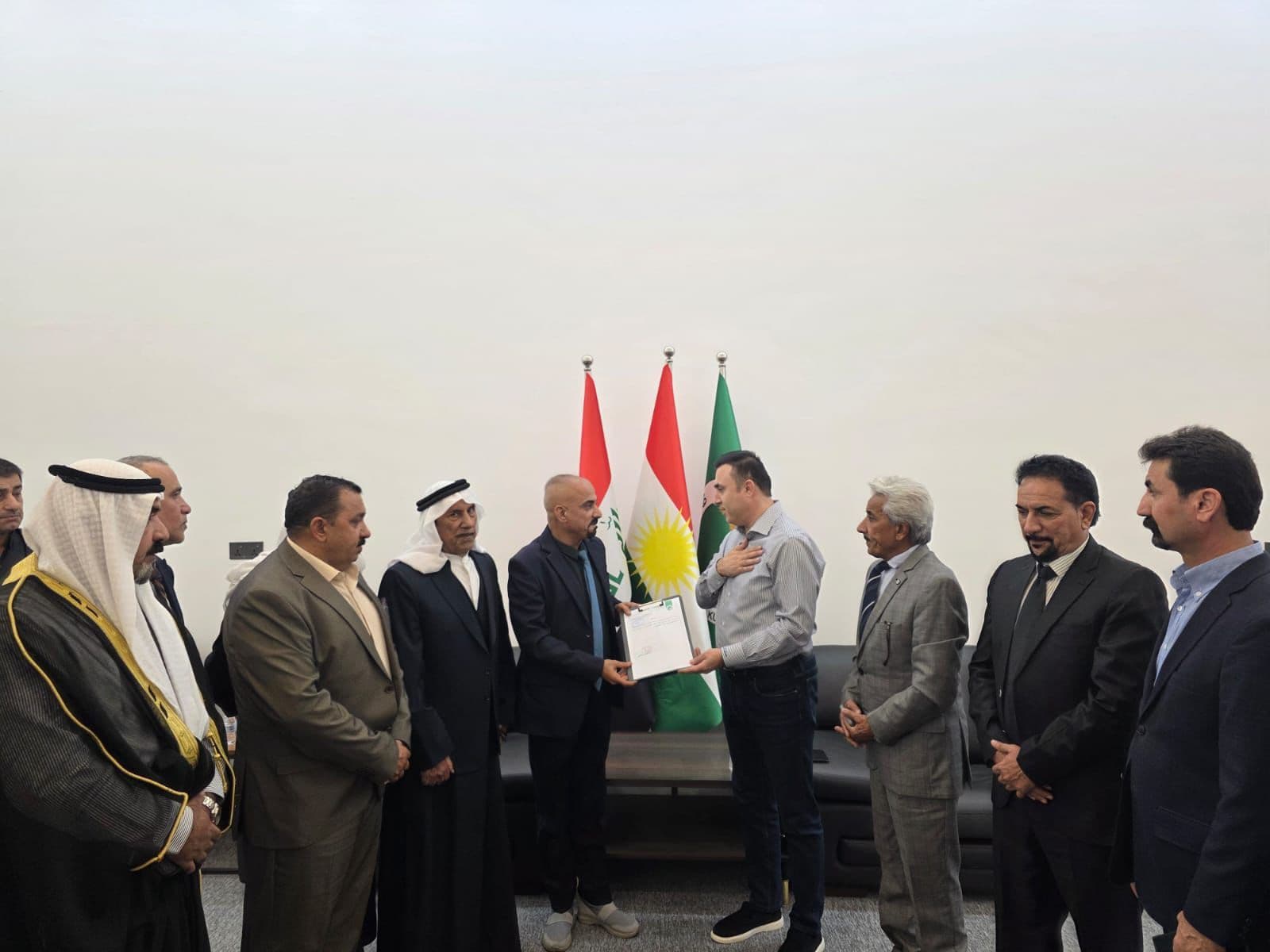 article gallery image