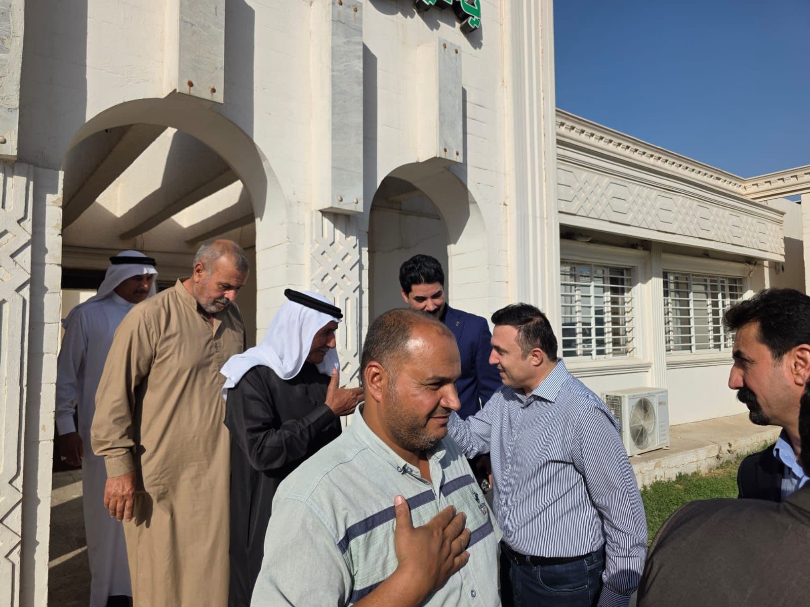 article gallery image