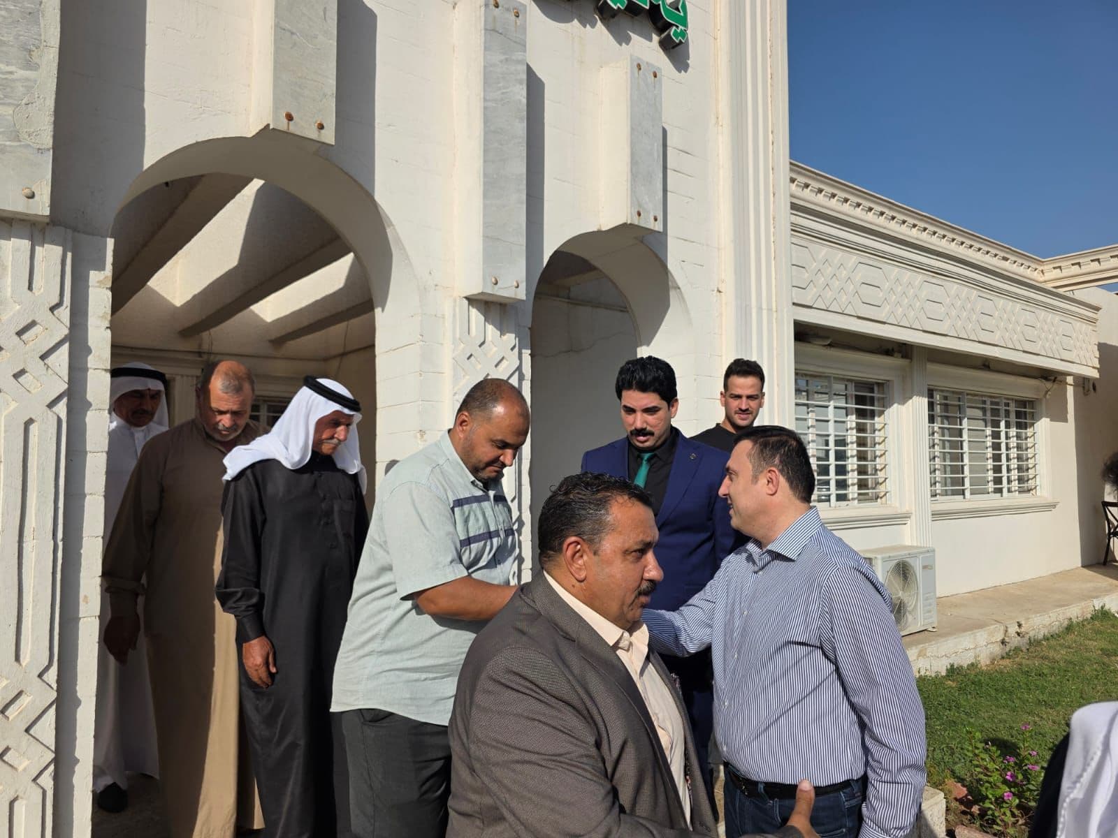 article gallery image