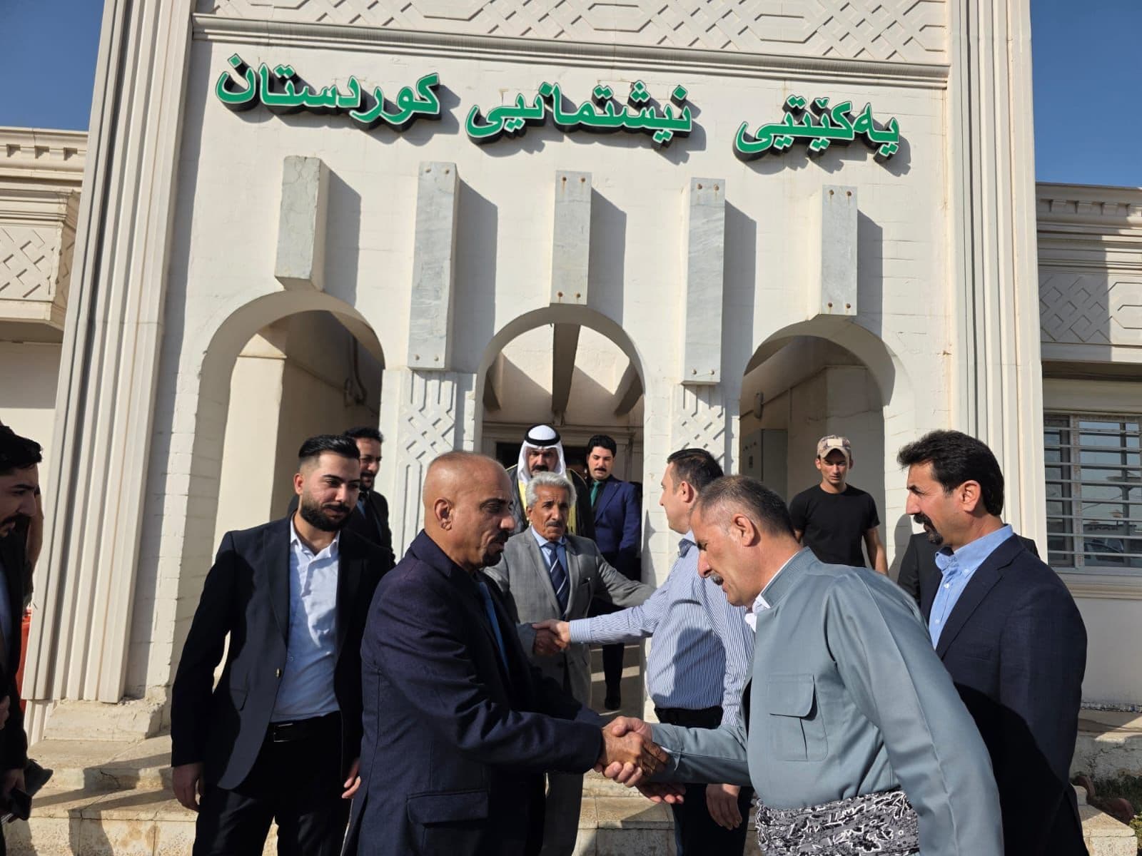 article gallery image