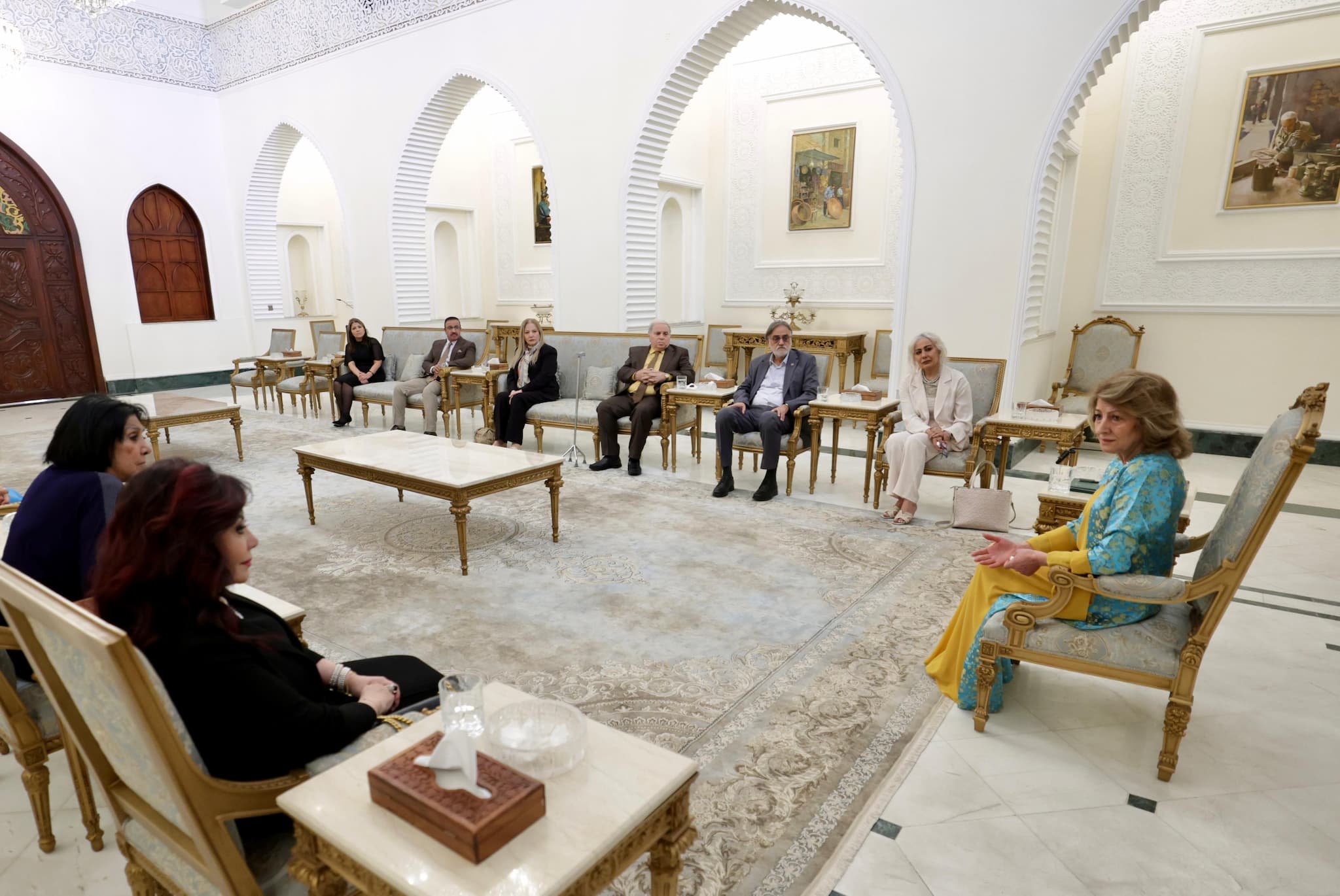 article gallery image