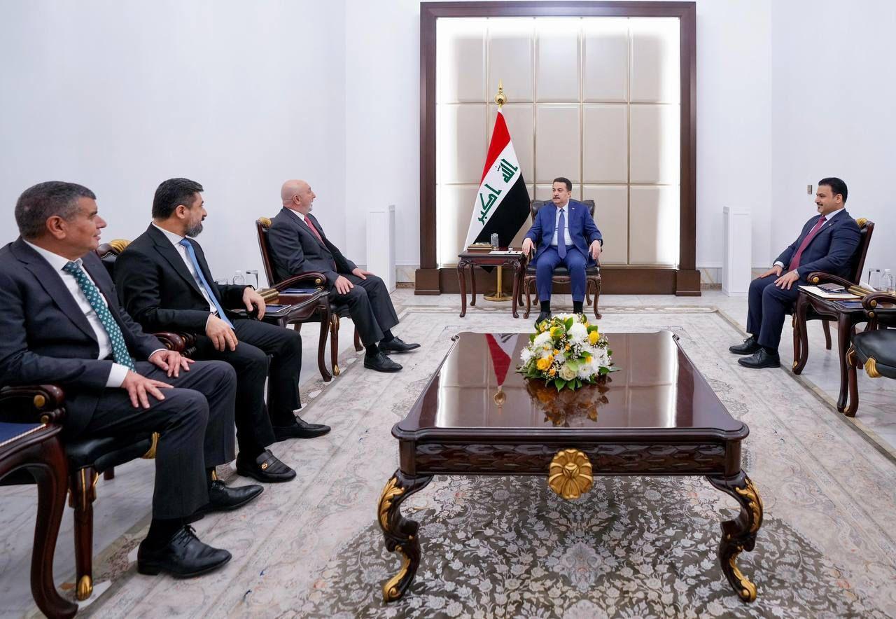 رئيس مجلس الوزراء يستقبل وفد  الاتحاد الوطني الكوردستاني