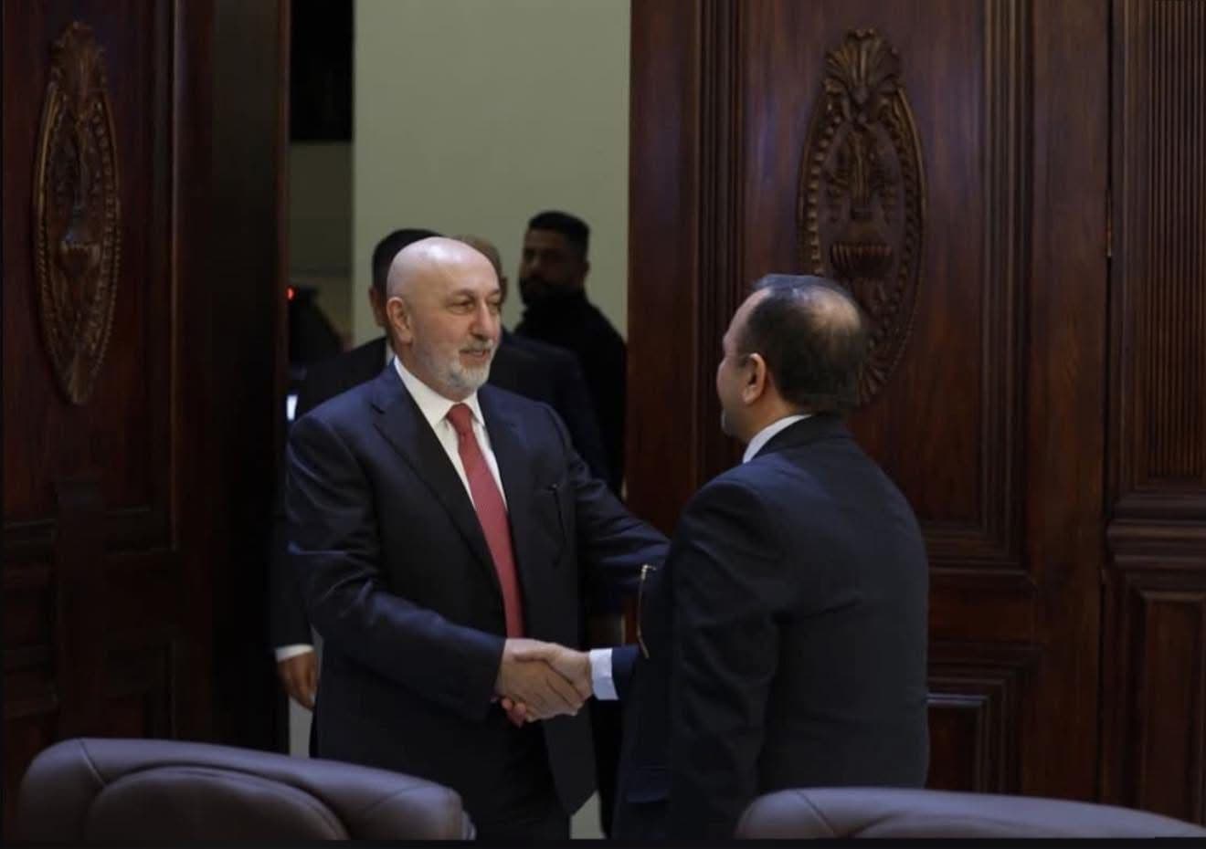 article gallery image