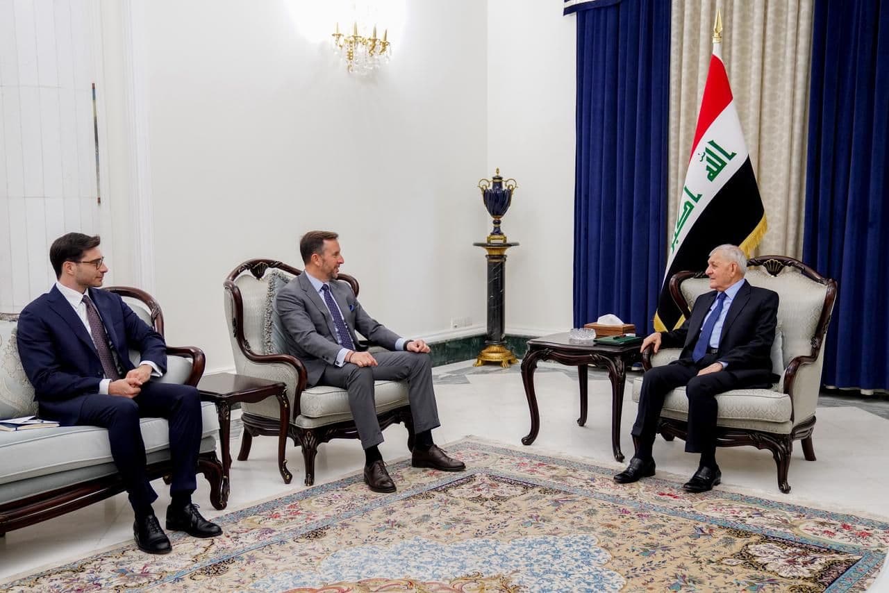 article gallery image