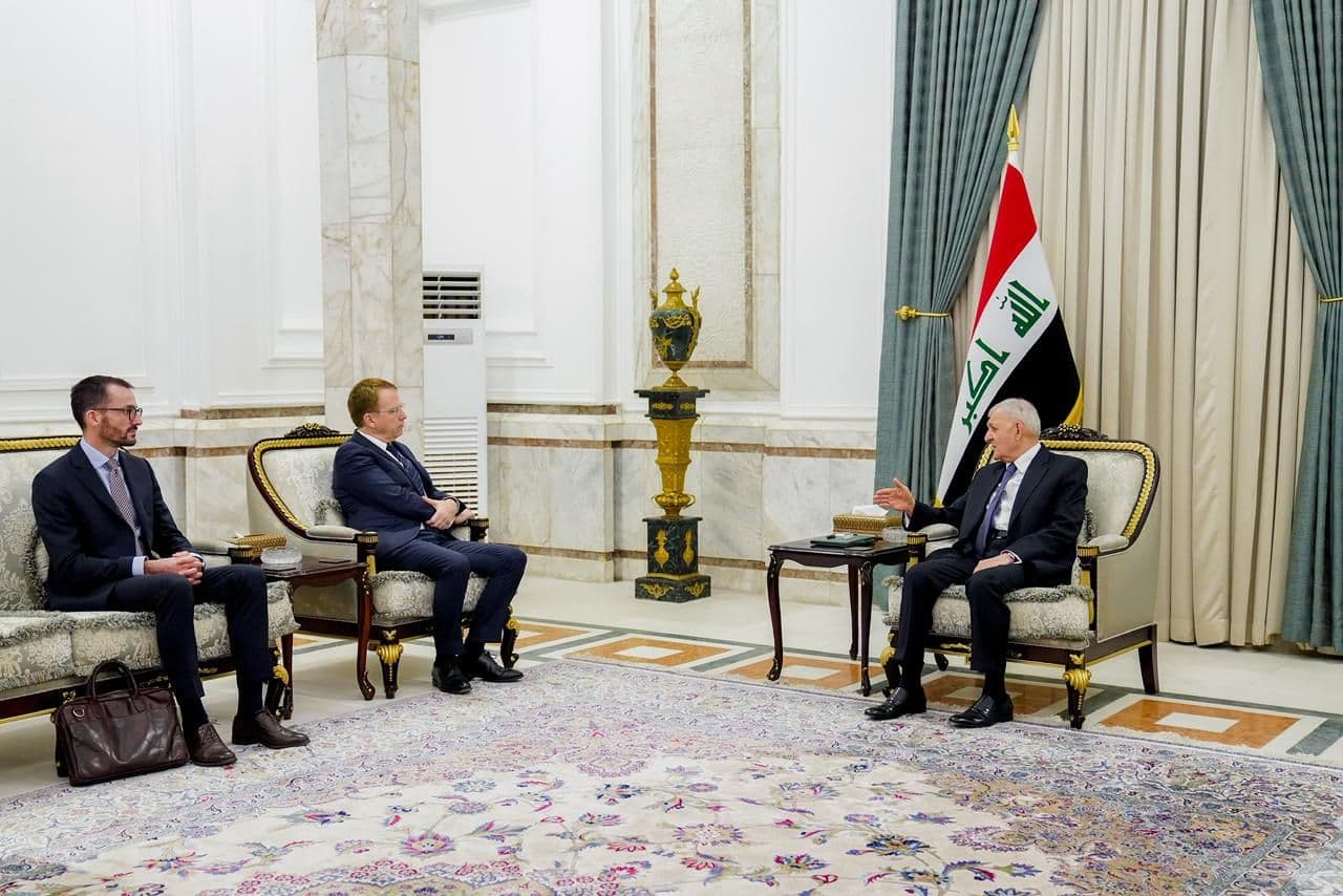 article gallery image