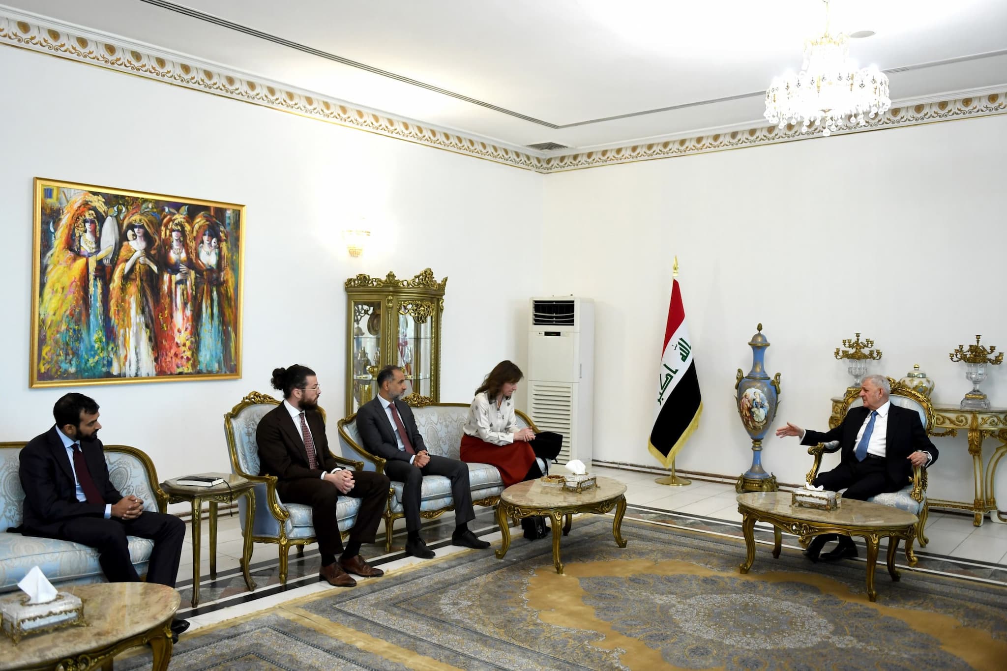 article gallery image