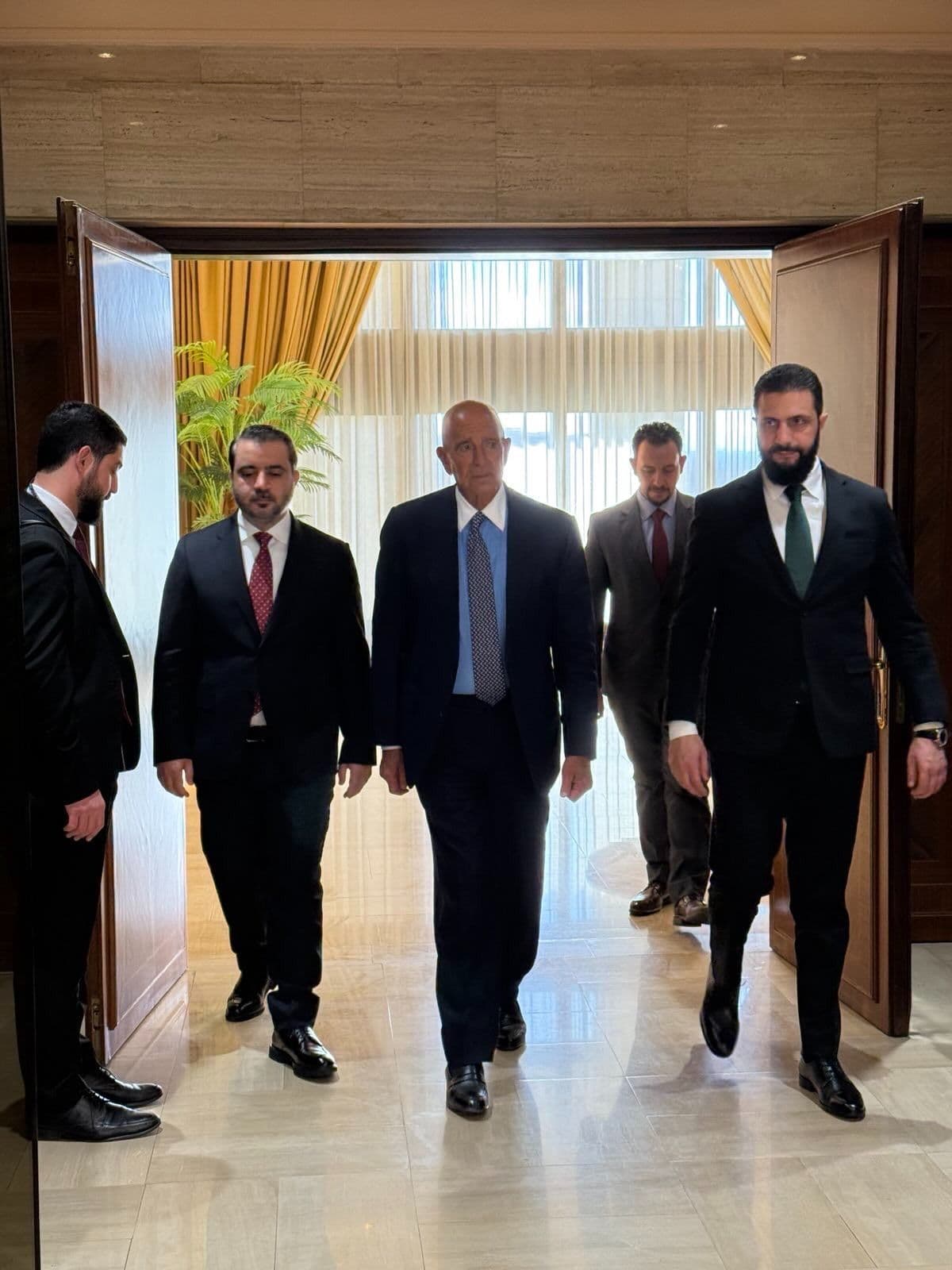 article gallery image