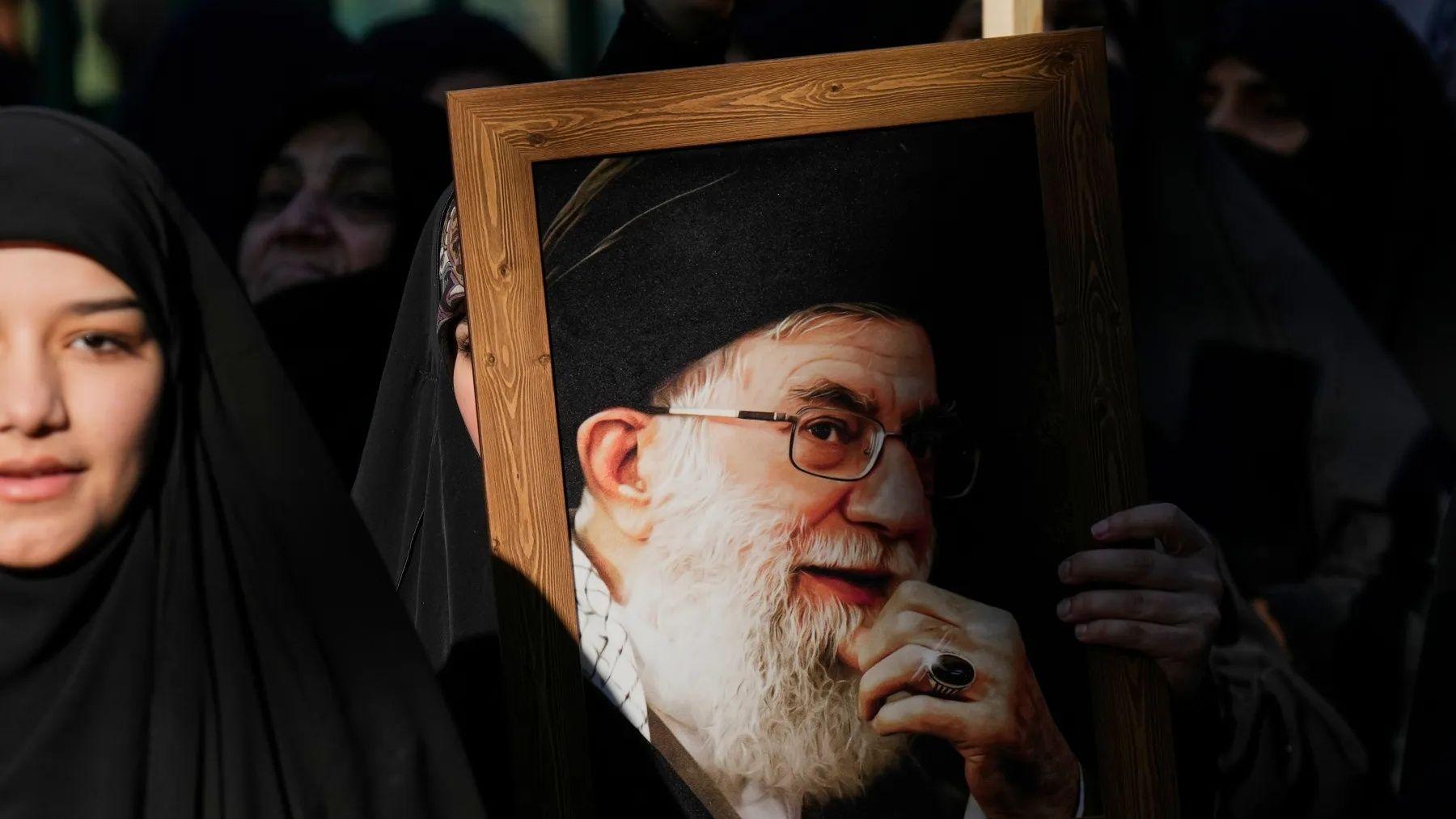 كۆچی دوایی عەلی خامنەیی ئێران دەخاتە قۆناغێكی نادیار و پڕ لە فشار